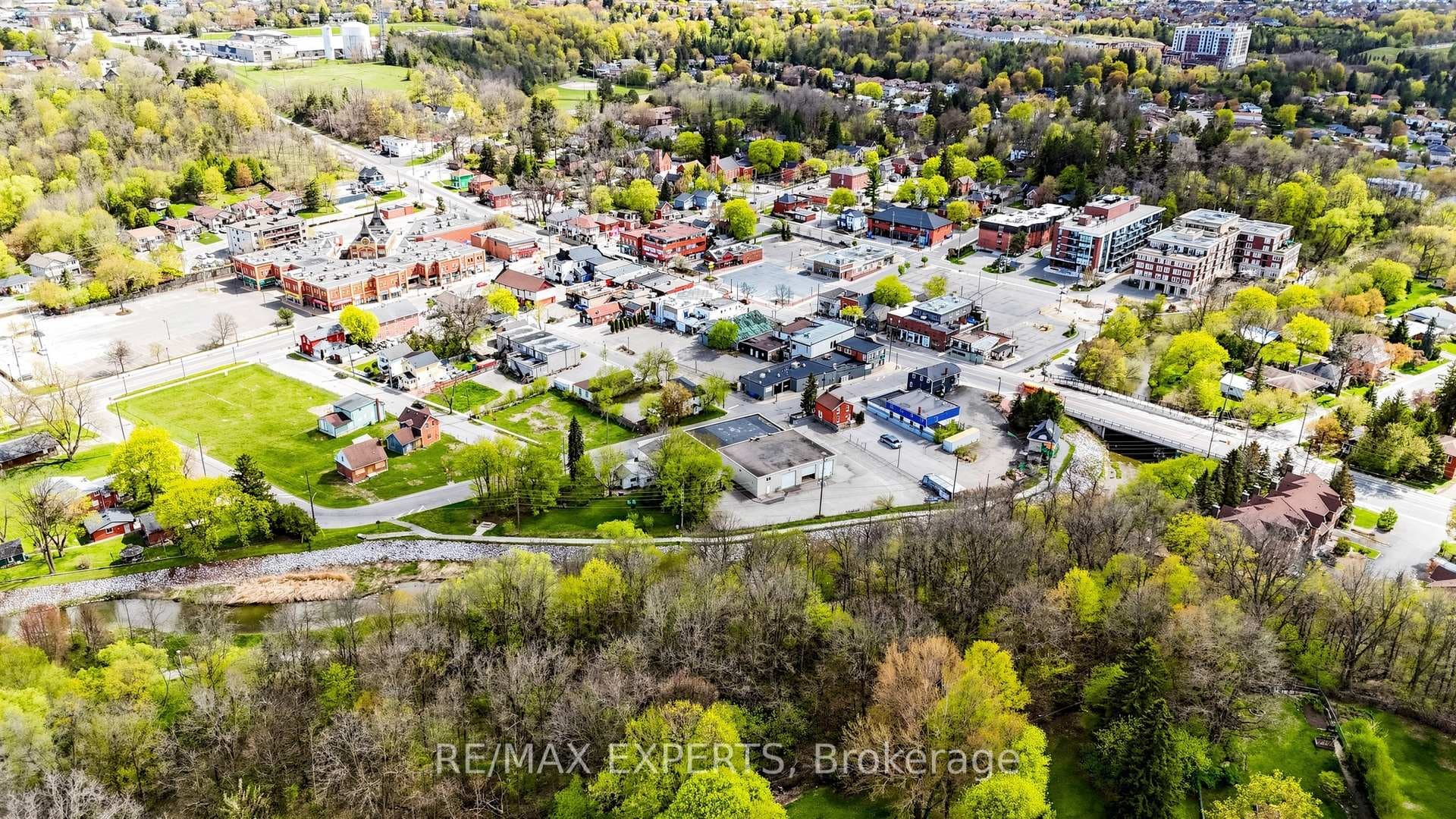 7 Warbrick Lane - Condo photo 40 of 45 in Caledon, Ontario