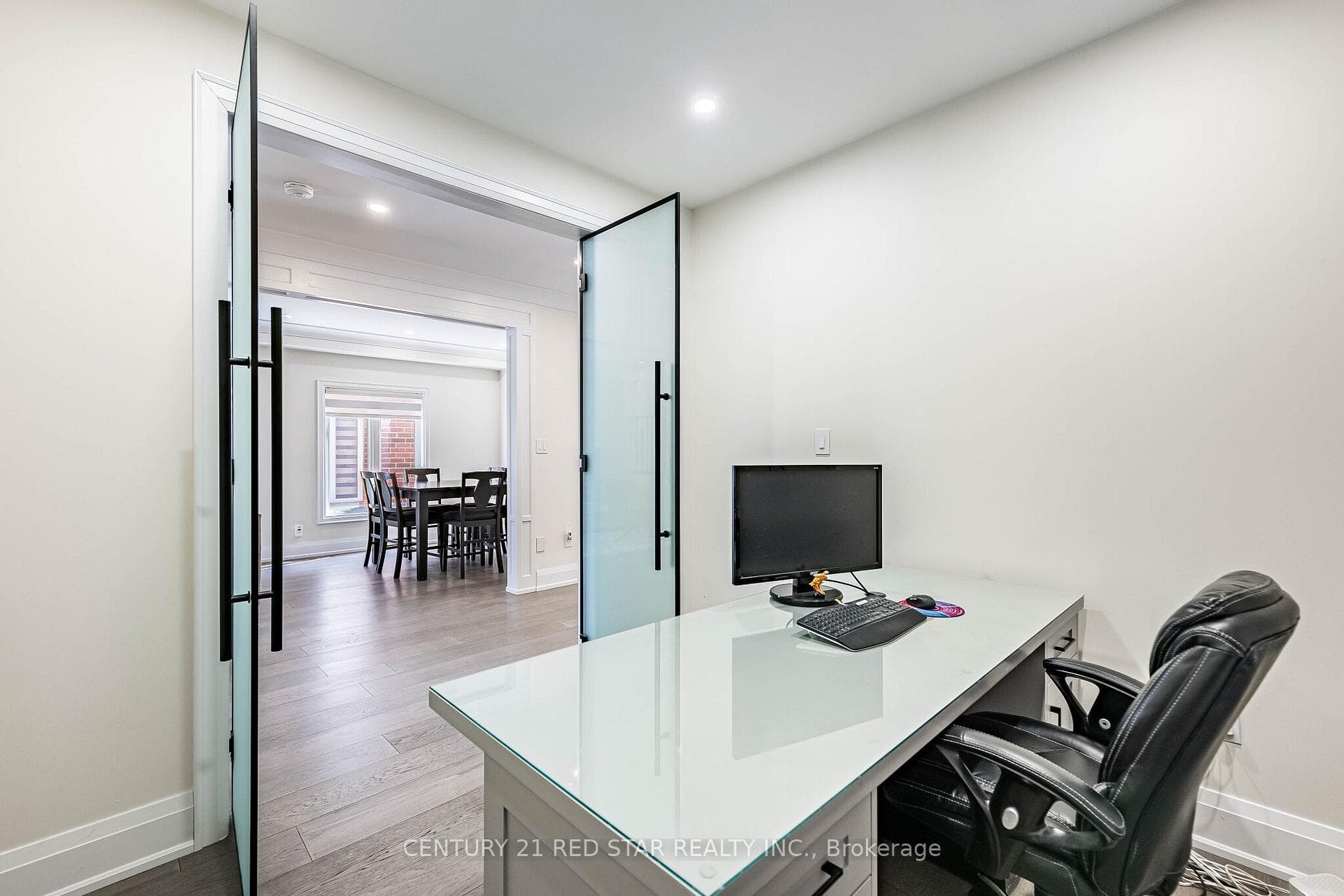 396 Derrydale Drive - Detached photo 16 of 48 in Mississauga, Ontario