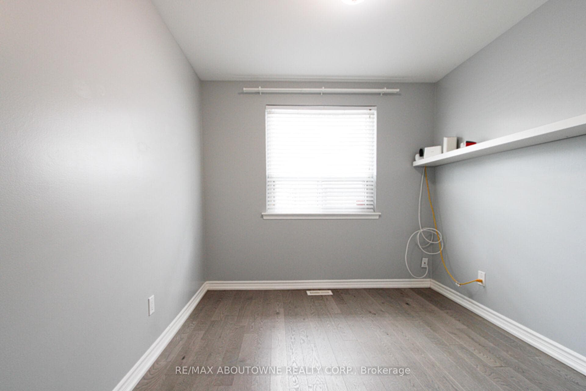 1601 Sandgate Crescent - Semi-Detached photo 14 of 35 in Mississauga, Ontario