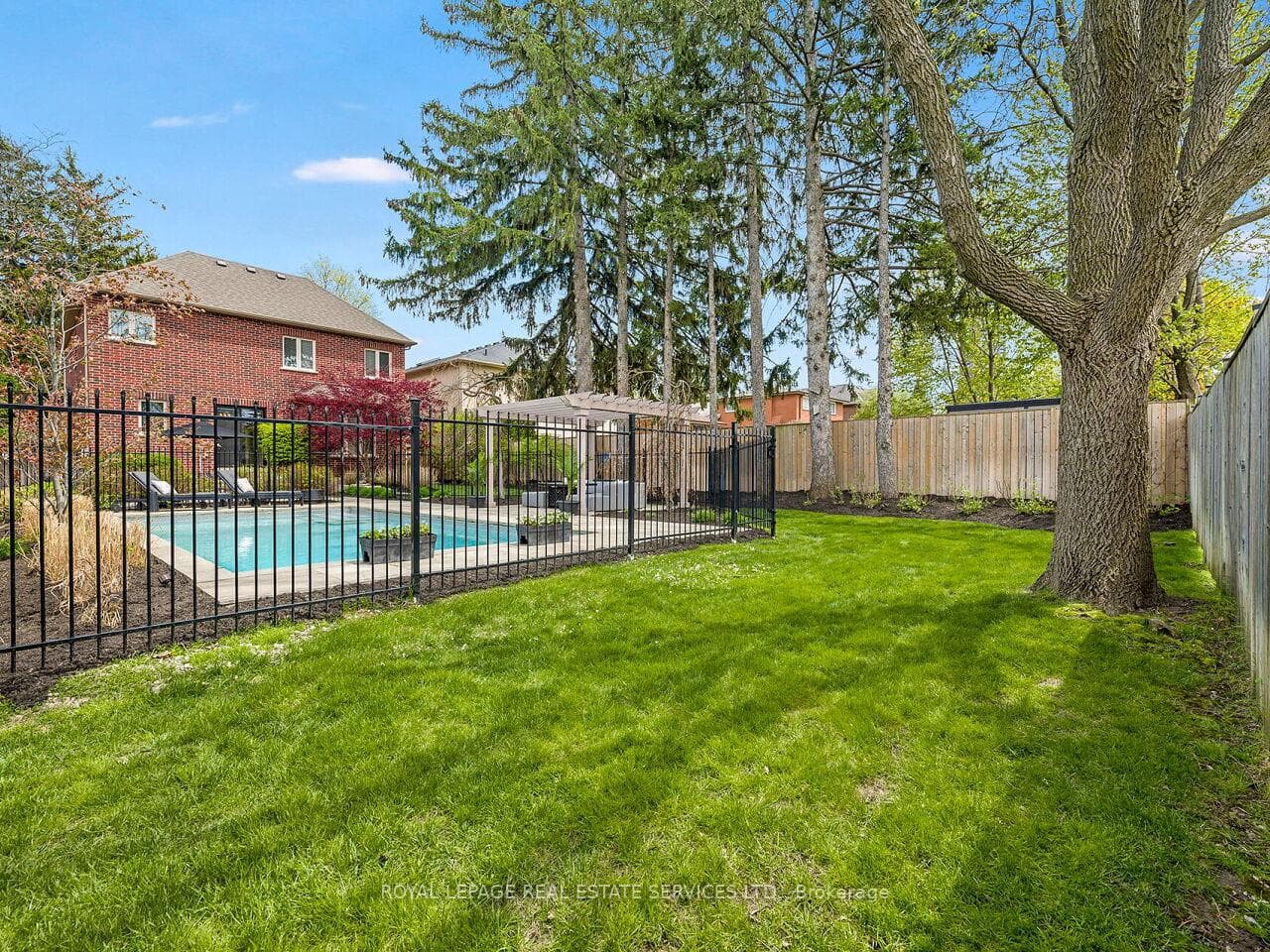 24 Jopling Avenue - Detached photo 37 of 47 in Etobicoke (Islington / Rexdale), Ontario