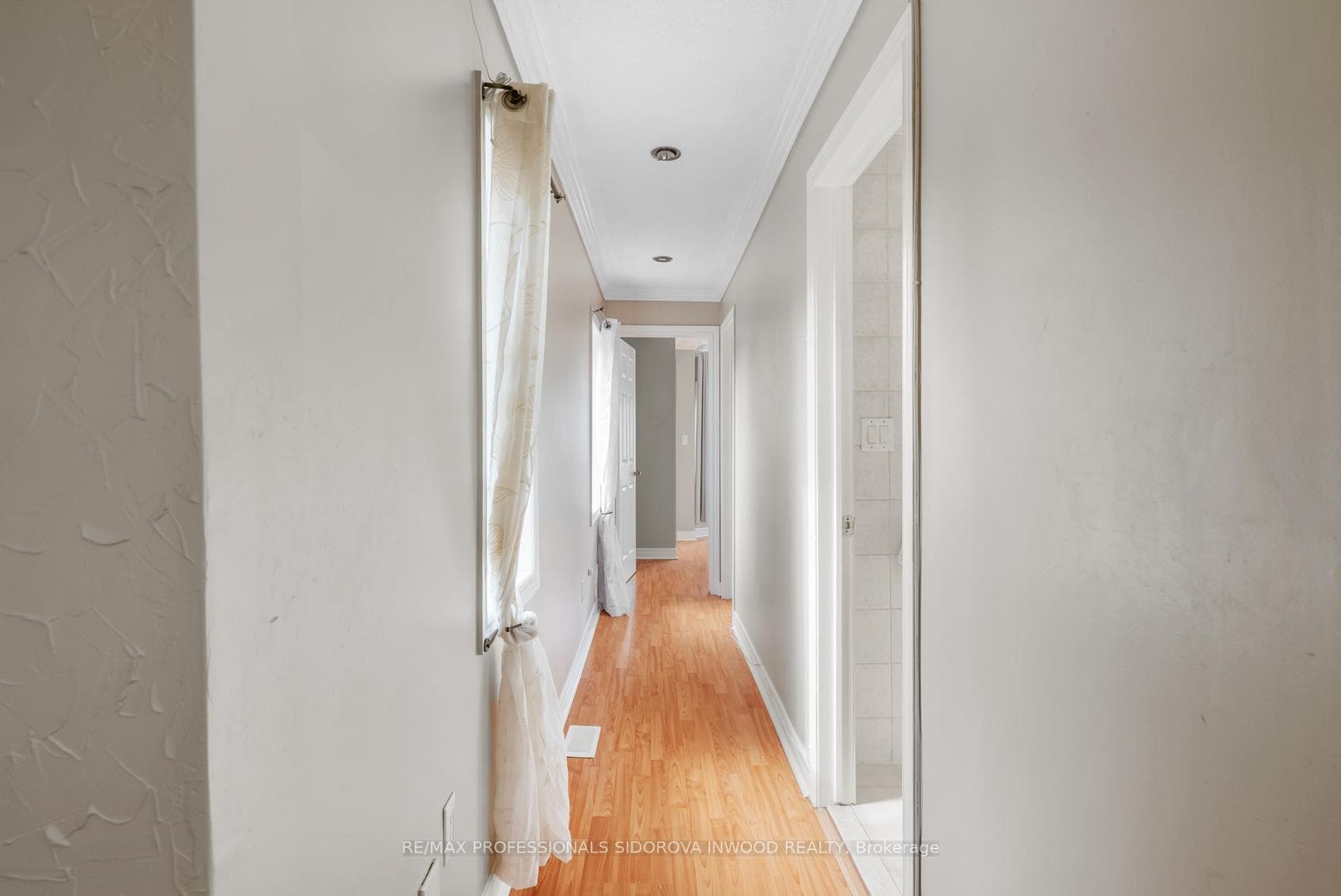 197 Lambton Avenue - Detached photo 22 of 46 in Keelesdale / Eglinton West, Ontario