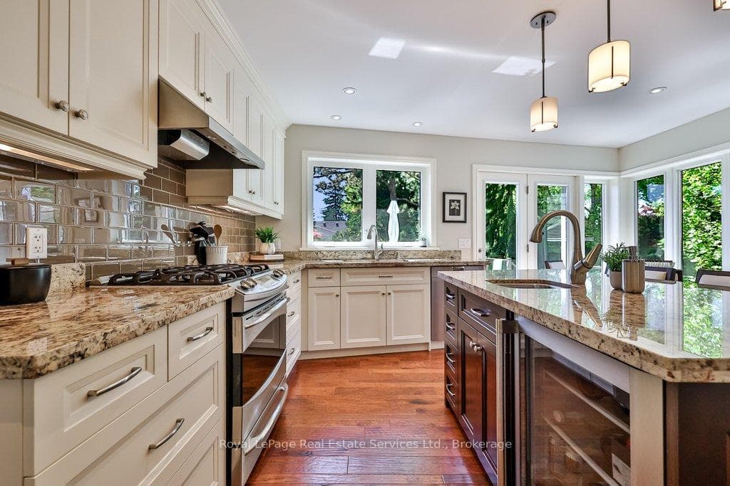 1528 Warland Road - Detached photo 17 of 50 in Oakville, Ontario