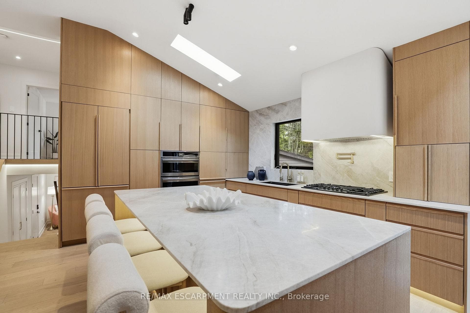 345 Rankin Drive - Detached photo 11 of 50 in Burlington, Ontario