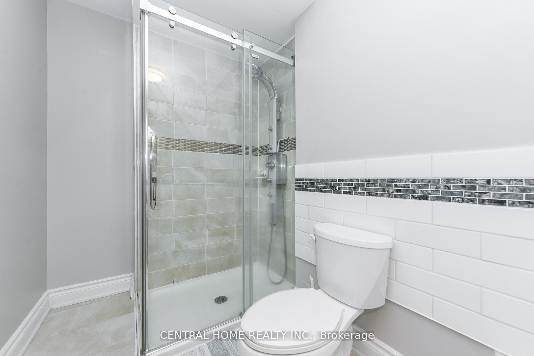 4 Robaldon Road - Detached photo 35 of 40 in Etobicoke (Islington / Rexdale), Ontario