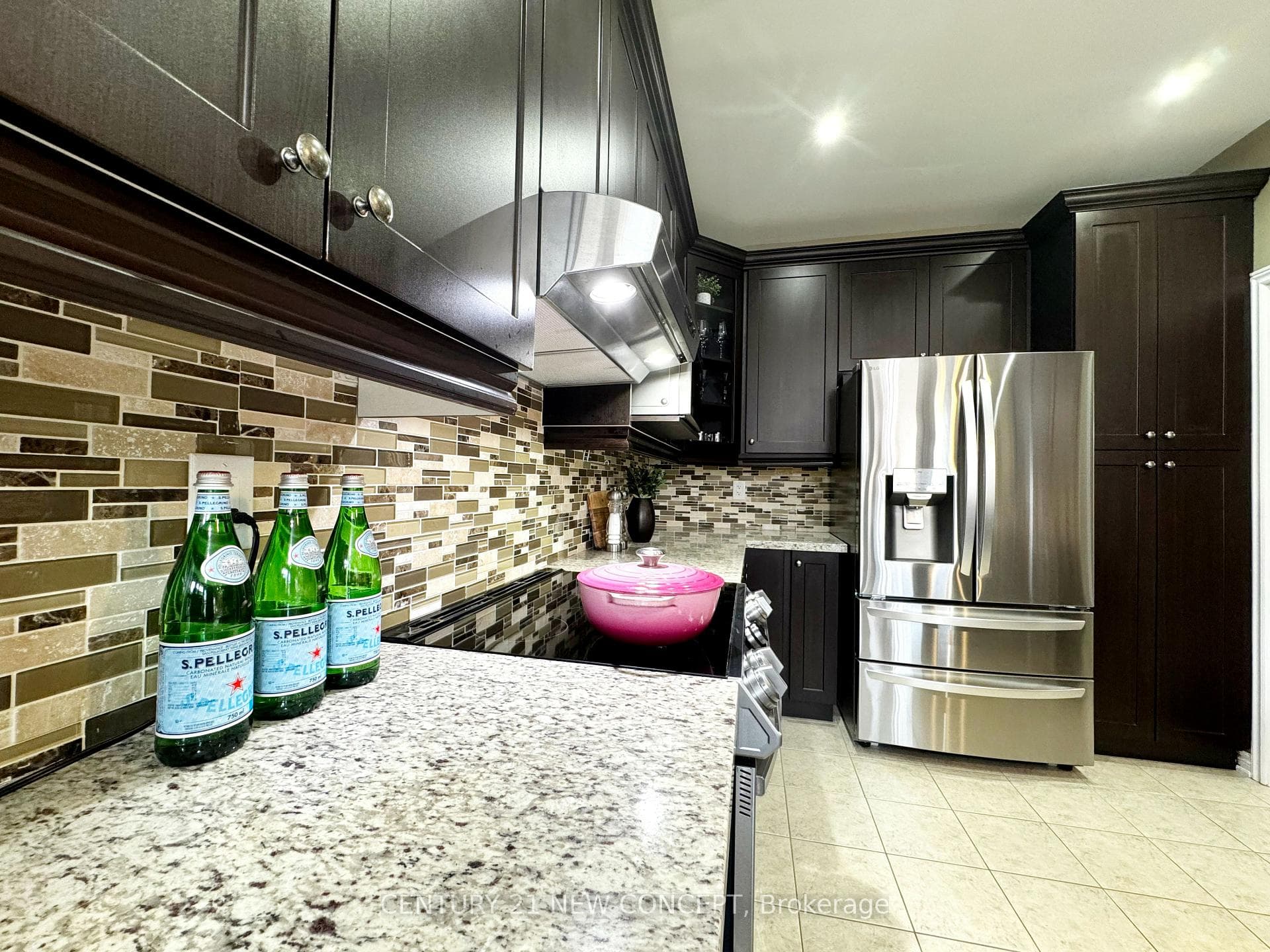 4266 Ryan Lane - Detached photo 10 of 46 in Burlington, Ontario