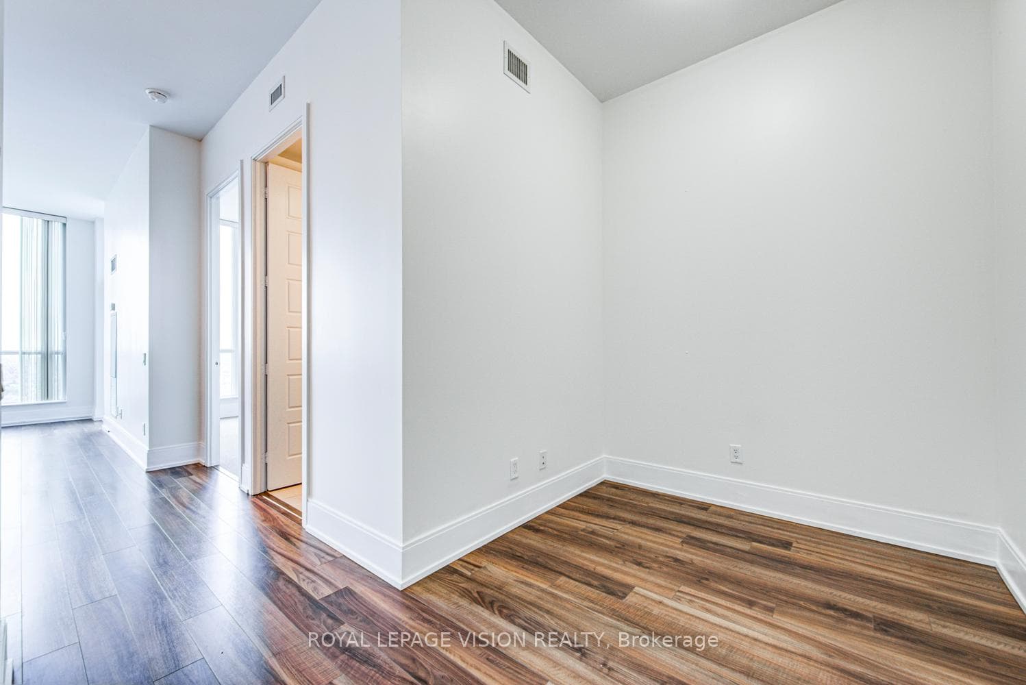 15 Viking Lane Unit PH5 - Condo photo 11 of 34 in Etobicoke (Islington / Rexdale), Ontario
