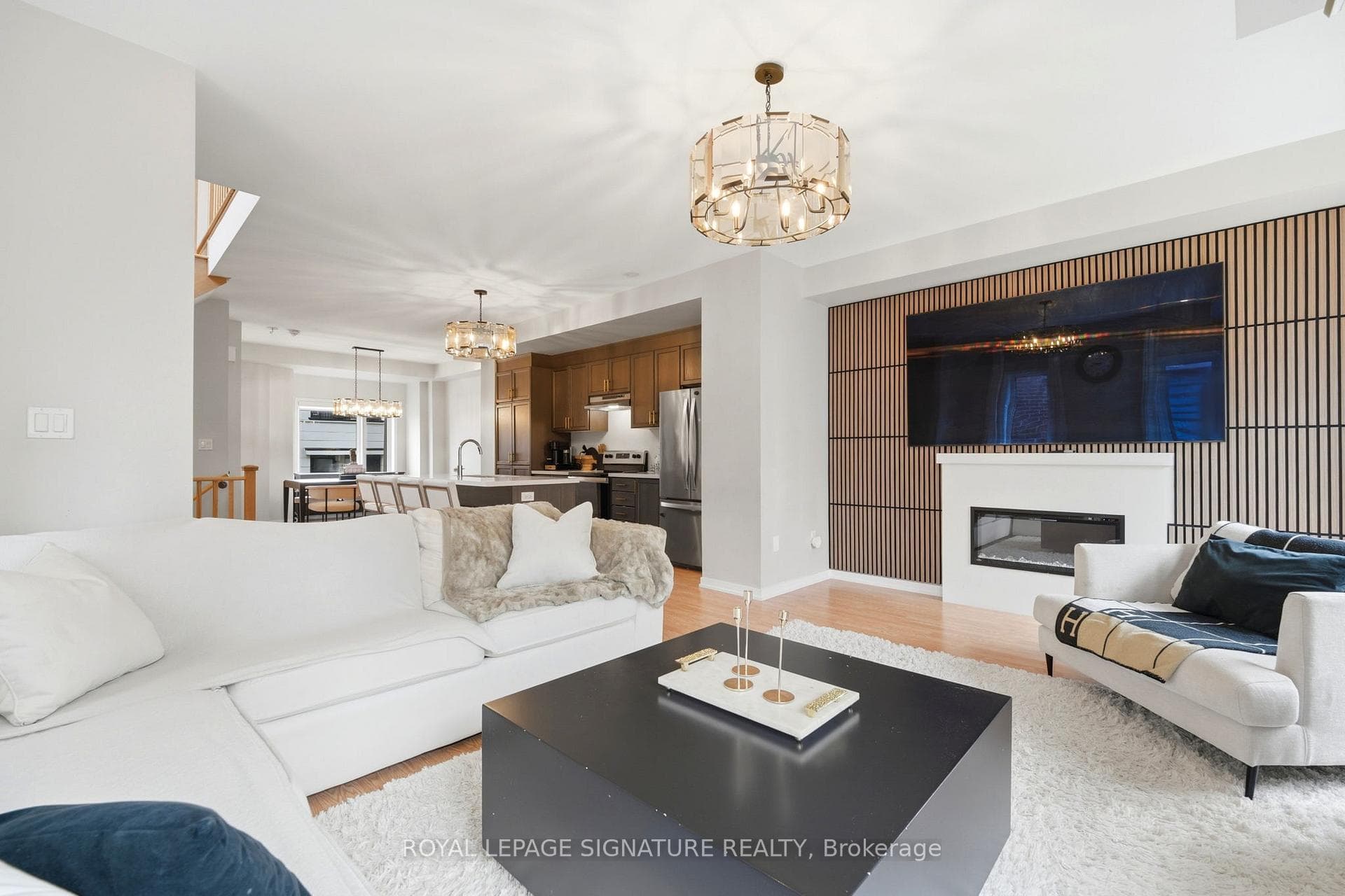 12 Heathrow Lane - Townhouse photo 8 of 40 in Caledon, Ontario