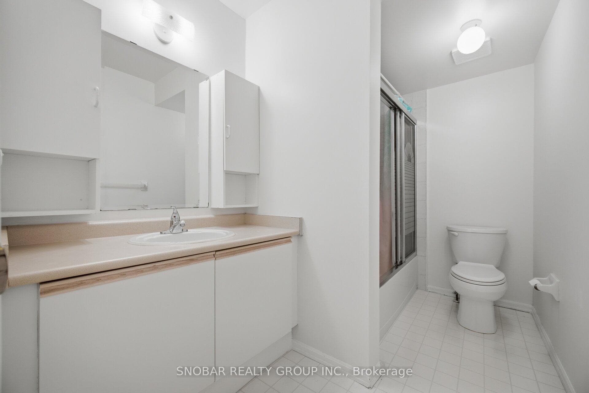 1050 Bristol Road Unit 31 - Condo photo 19 of 27 in Mississauga, Ontario