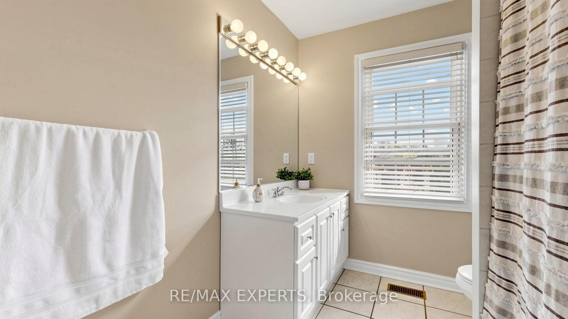 7 Warbrick Lane - Condo photo 23 of 45 in Caledon, Ontario