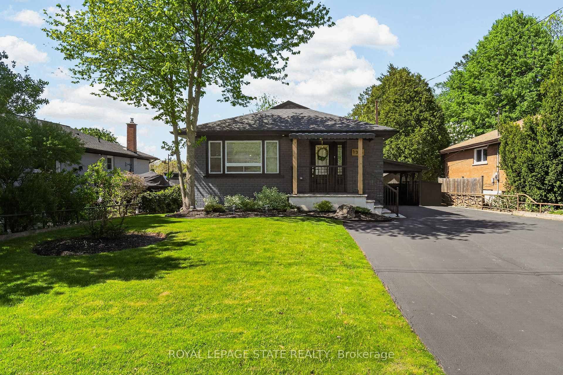 1396 Niels Avenue - Detached photo 2 of 50 in Burlington, Ontario