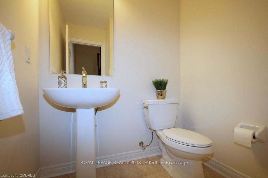 3055 Preserve Drive - Townhouse photo 17 of 30 in Oakville, Ontario