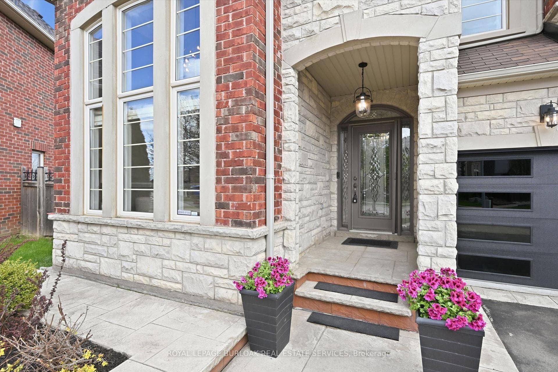 4186 Fuller Crescent - Detached photo 2 of 50 in Burlington, Ontario