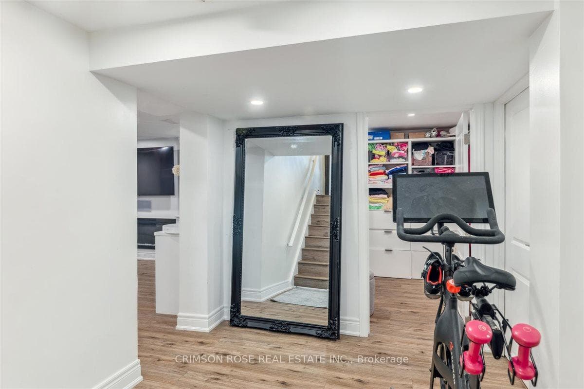 89 Holyrood Avenue - Detached photo 23 of 34 in Oakville, Ontario
