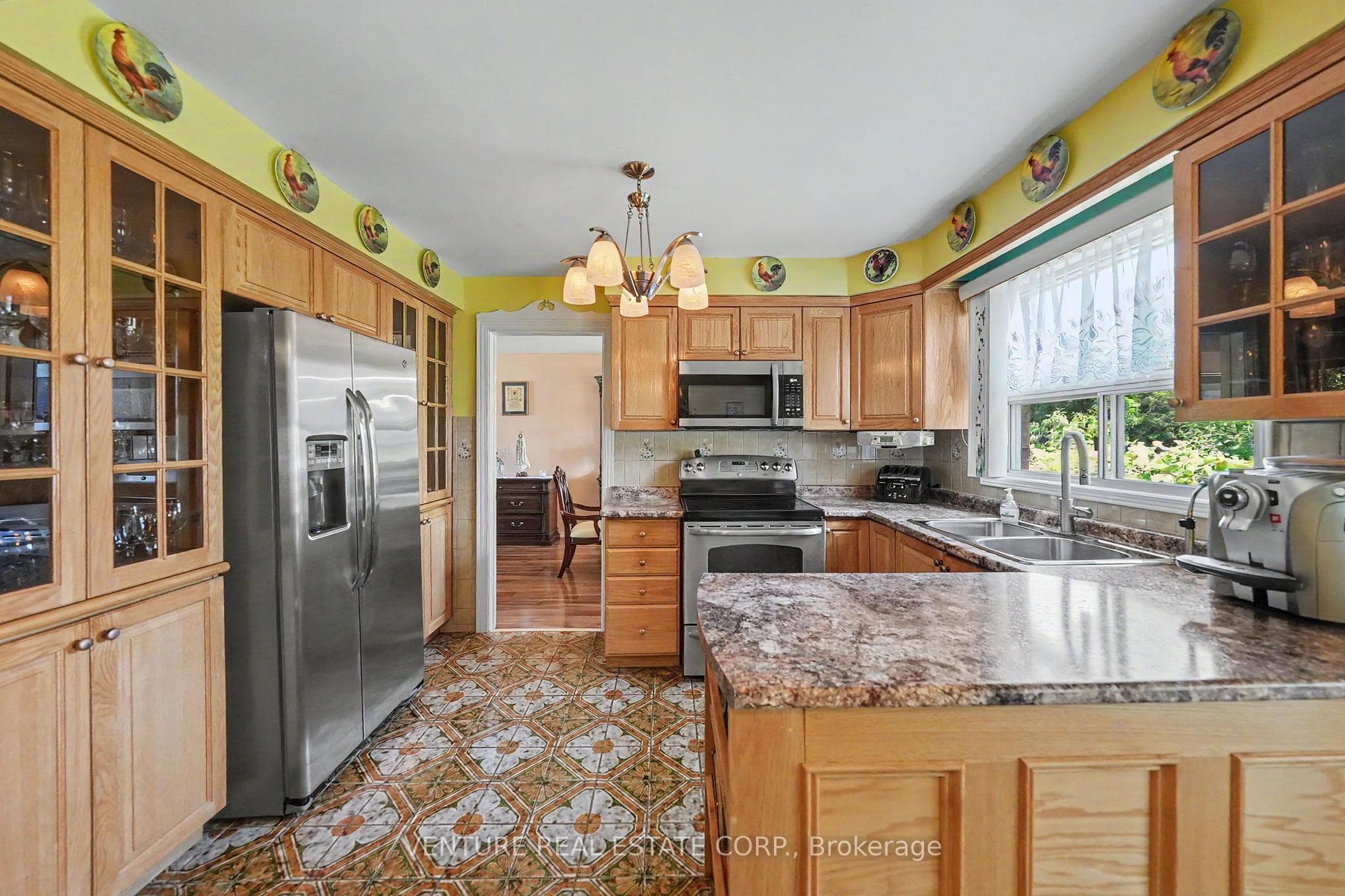 346 Centre Street - Detached photo 19 of 50 in Brampton, Ontario