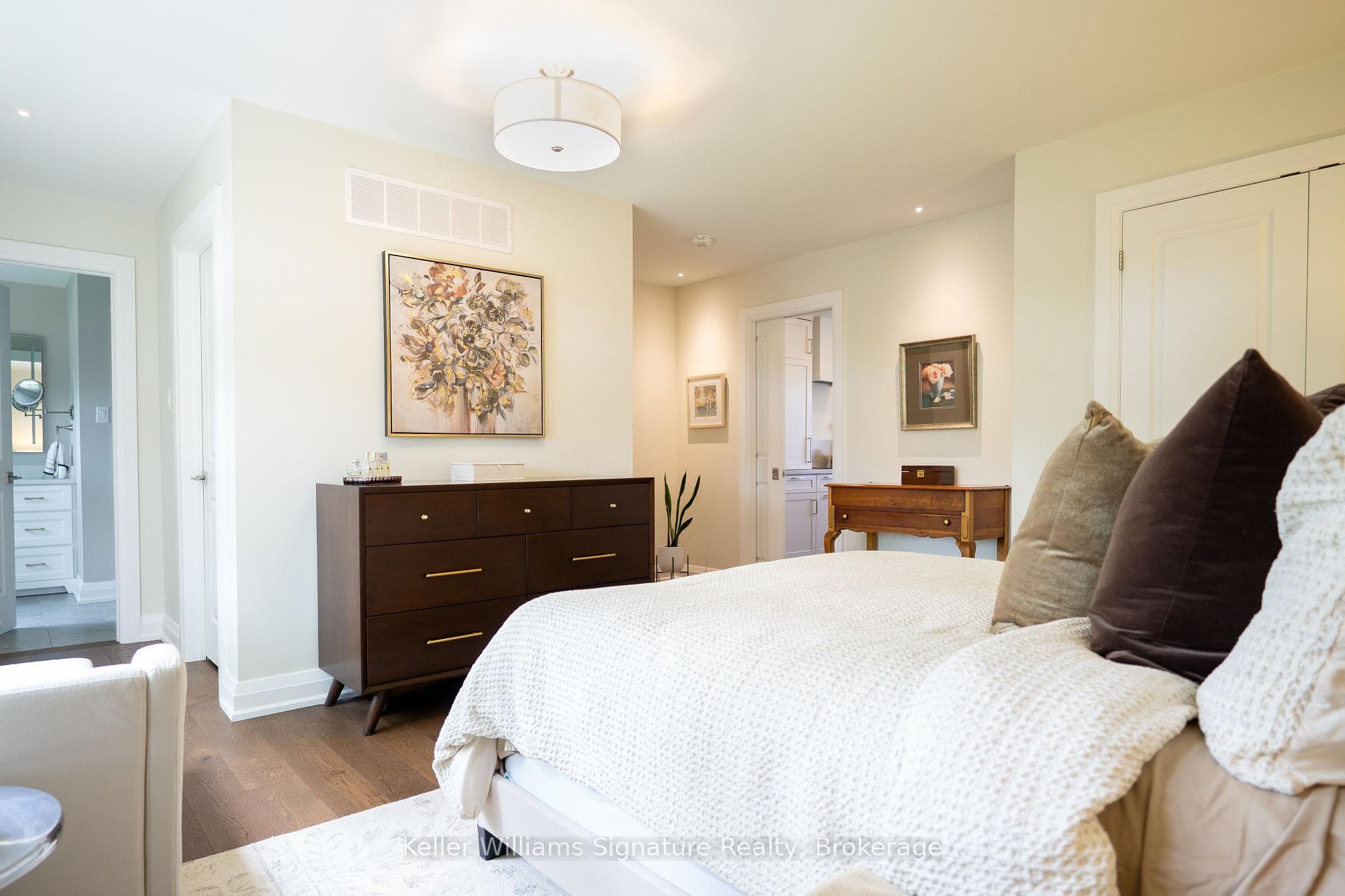 503 Wicklow Road - Detached photo 27 of 42 in Burlington, Ontario