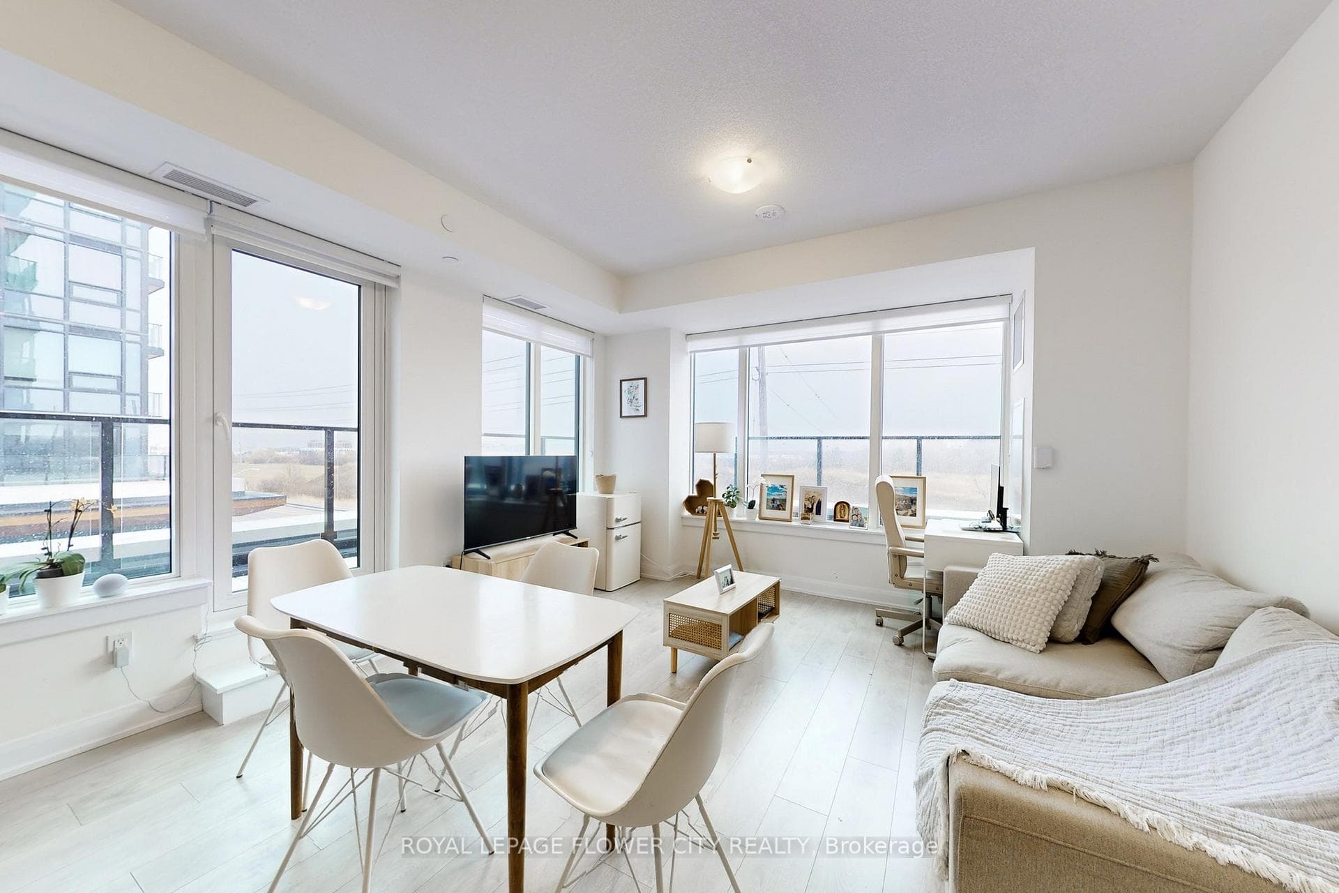 3220 William Coltson Avenue Unit 307 - Condo photo 9 of 50 in Oakville, Ontario