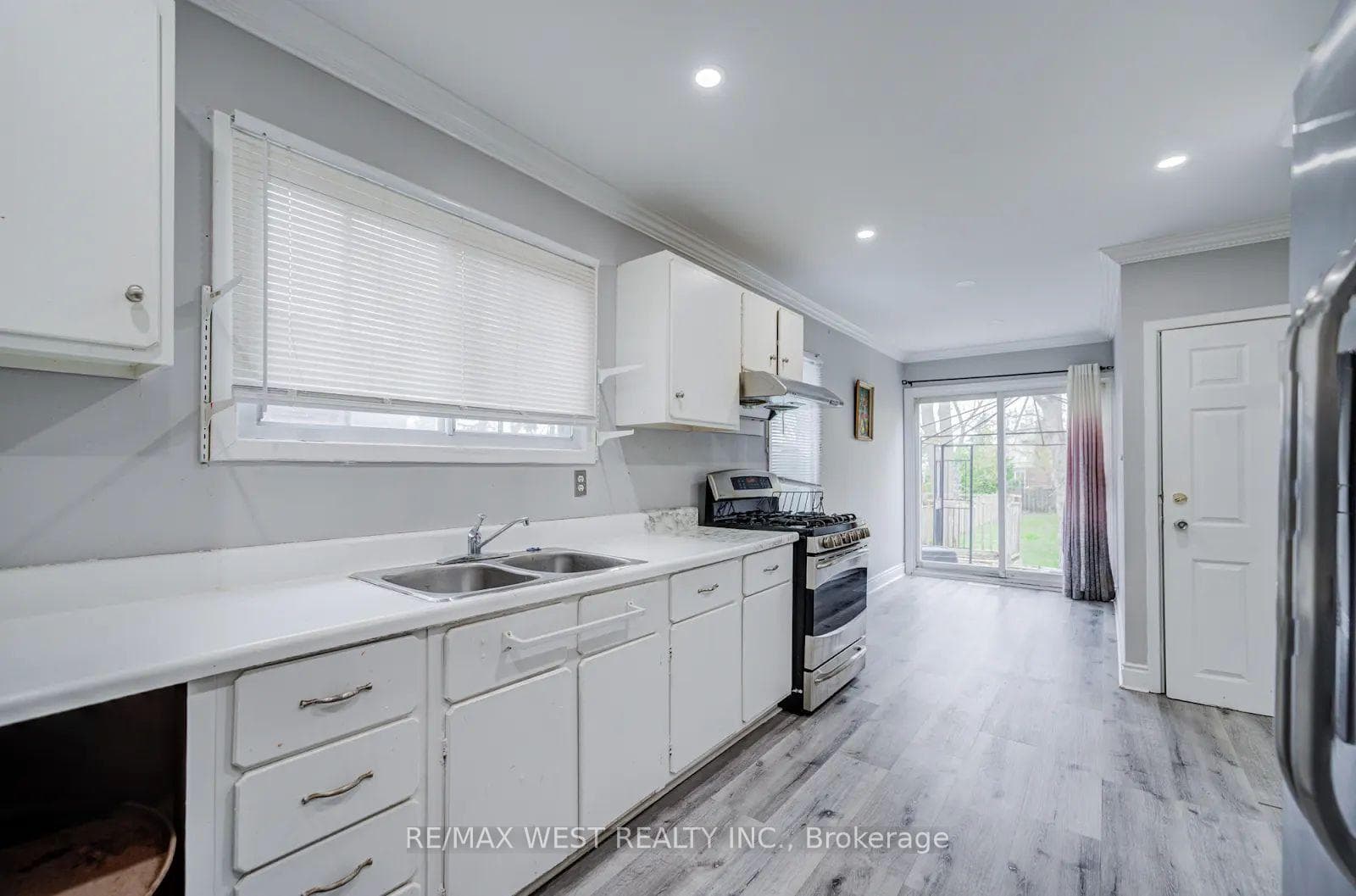 326 Queen Street - Detached photo 14 of 27 in Mississauga, Ontario