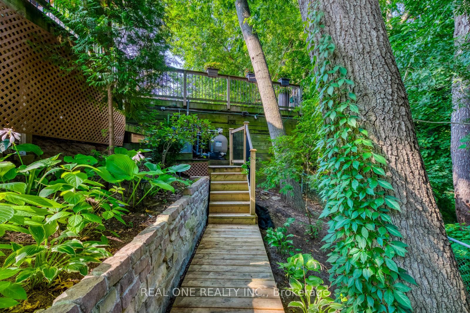 1005 Fair Birch Drive - Detached photo 41 of 48 in Mississauga, Ontario
