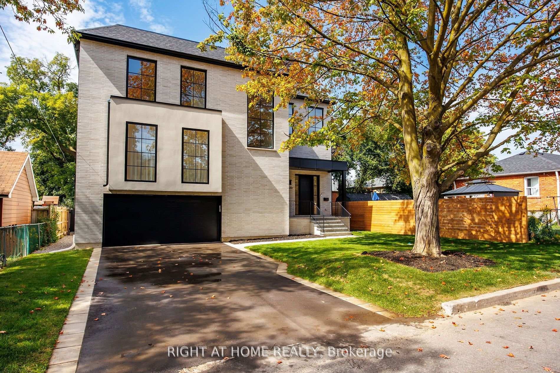 120 Hammell Street - Detached photo 1 of 36 in North York (Bathurst Manor / Clanton Park), Ontario