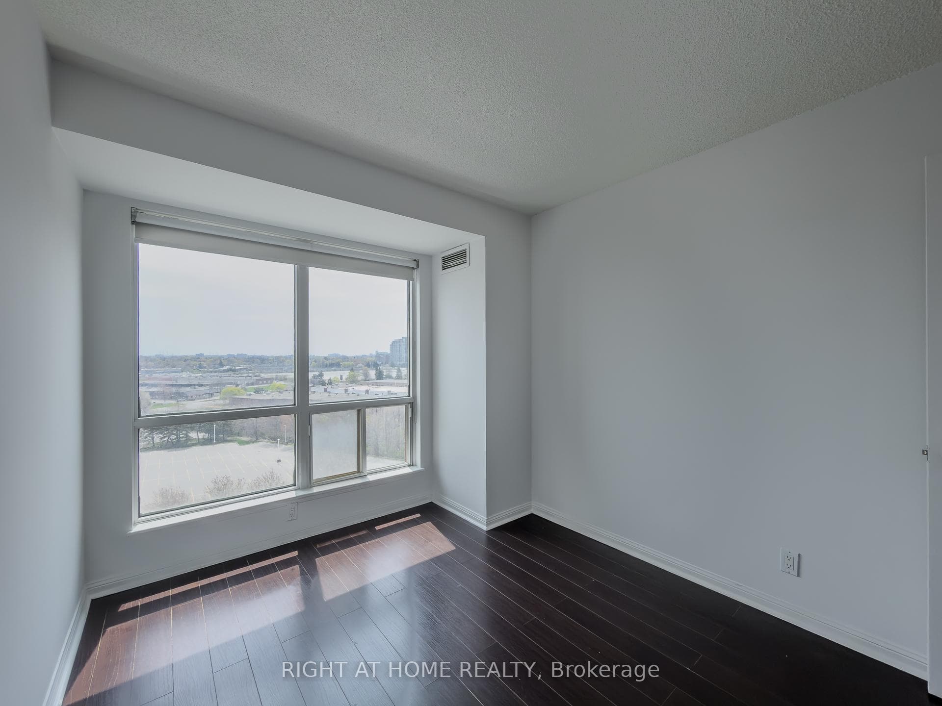 8 Lee Centre Drive Unit 1008 - Condo photo 24 of 33 in Scarborough (West Hill / Highland Creek), Ontario