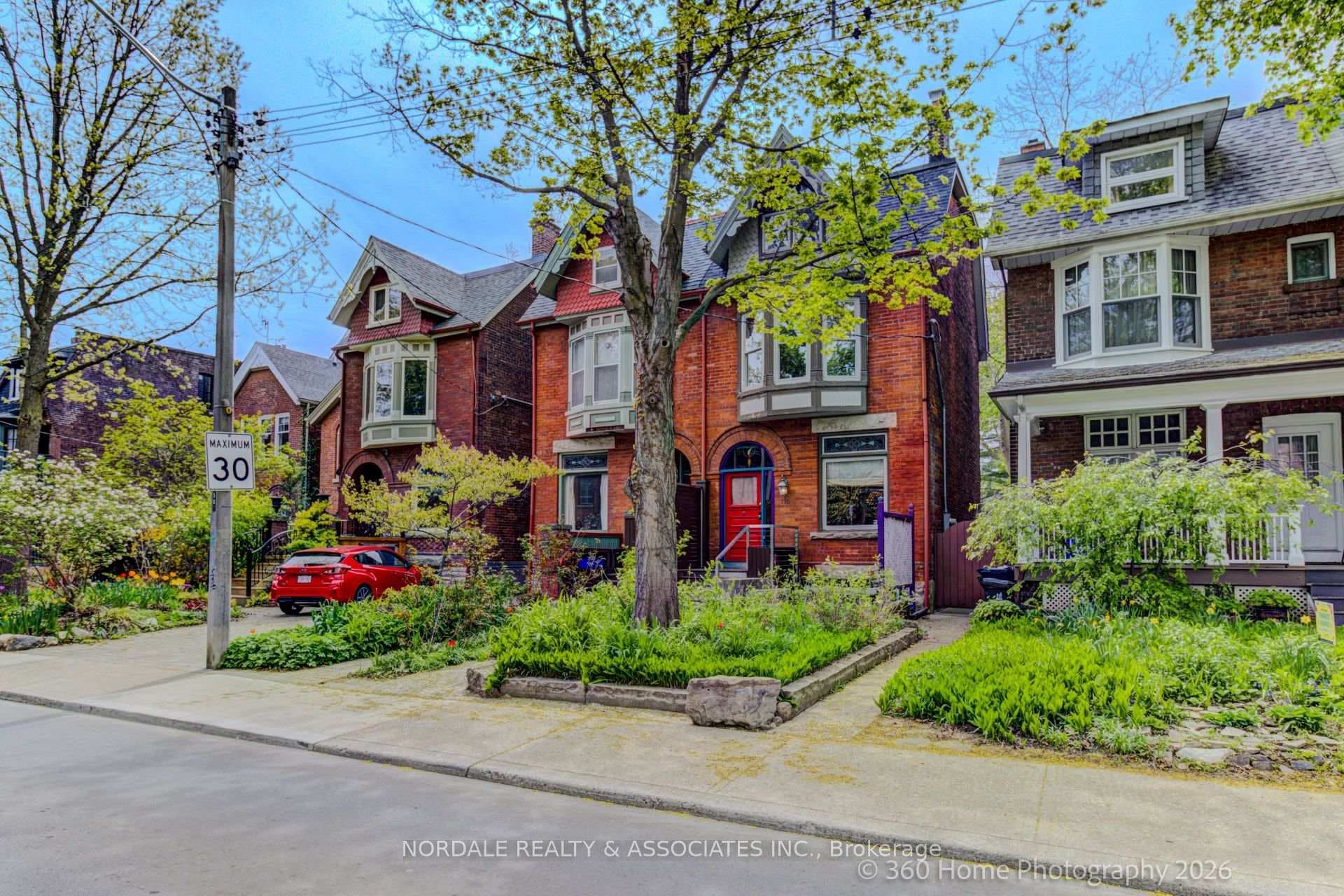 170 Howland Avenue - Semi-Detached photo 1 of 28 in Annex / Yorkville / Summerhill, Ontario