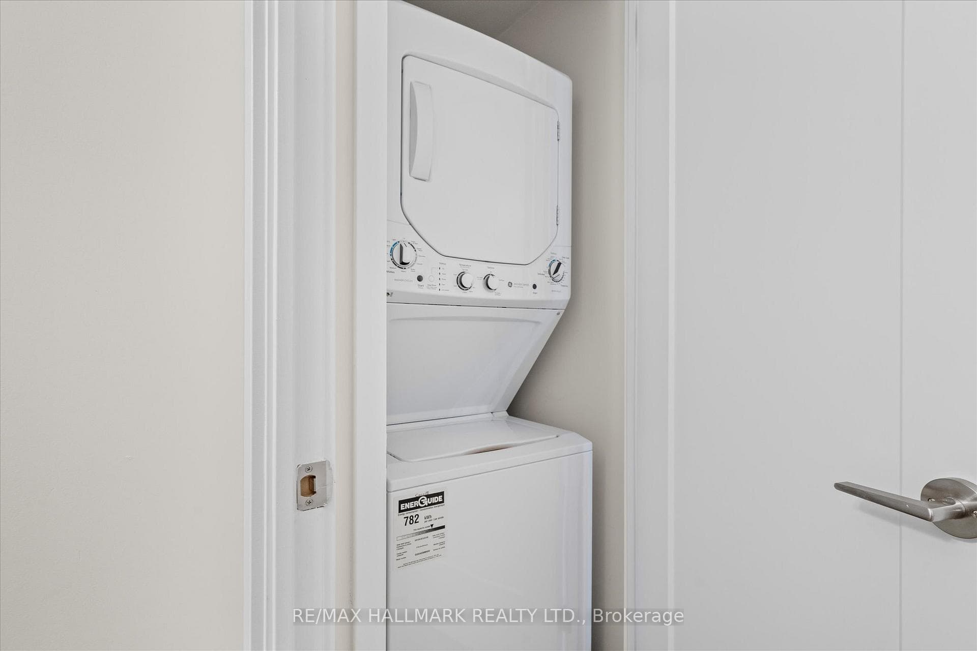 1350 Kingston Road Unit 215 - Condo photo 24 of 32 in Birch Cliff / Cliffside, Ontario