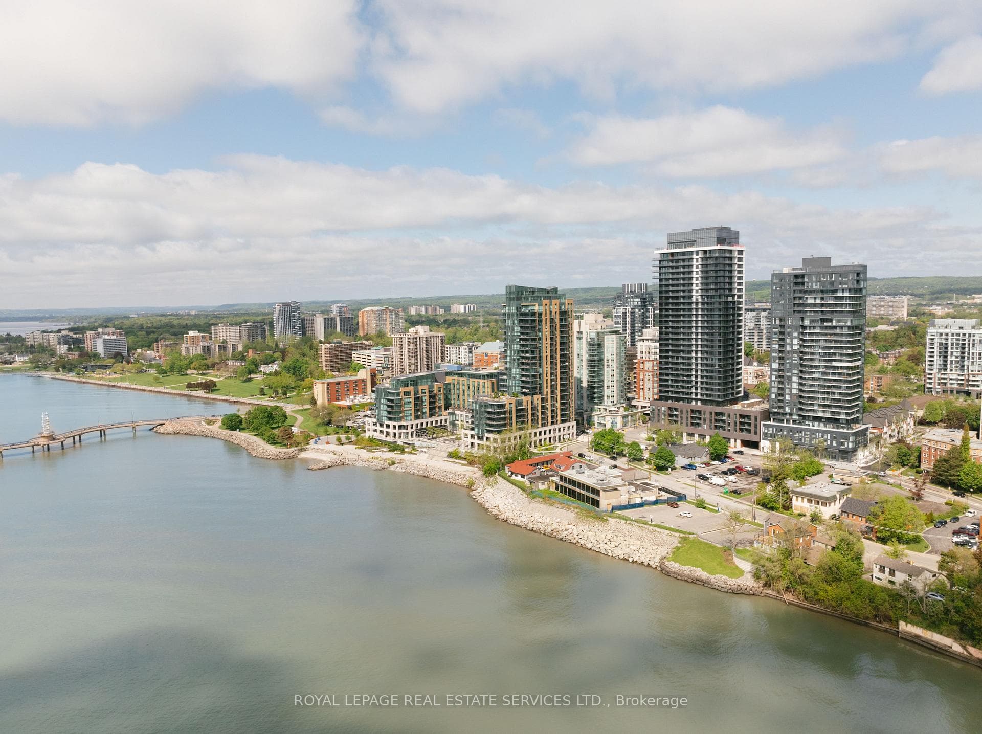 2075 Lakeshore Road Unit 711 - Condo photo 3 of 36 in Burlington, Ontario