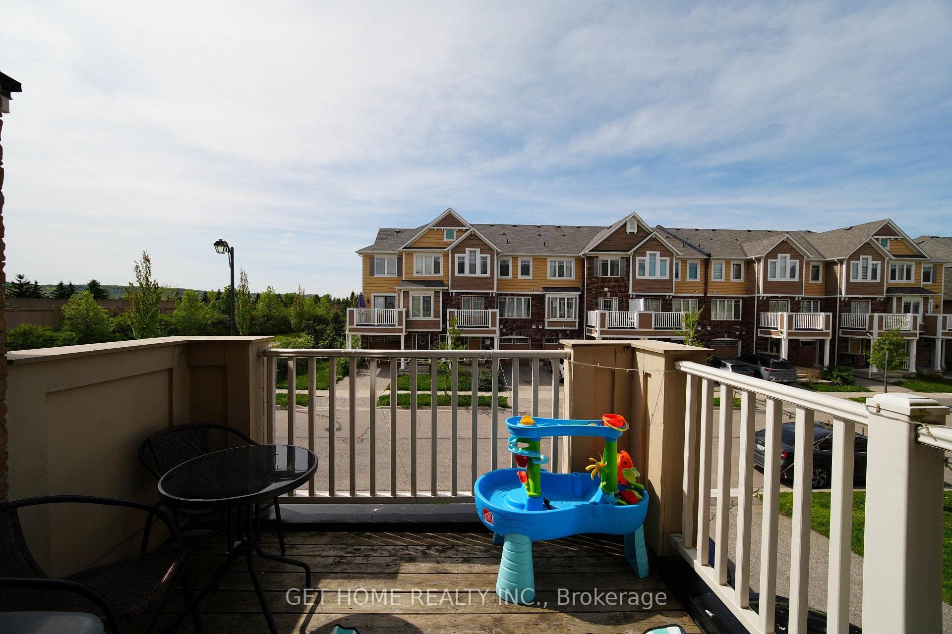 38 Suitor Court - Townhouse photo 20 of 20 in Milton, Ontario