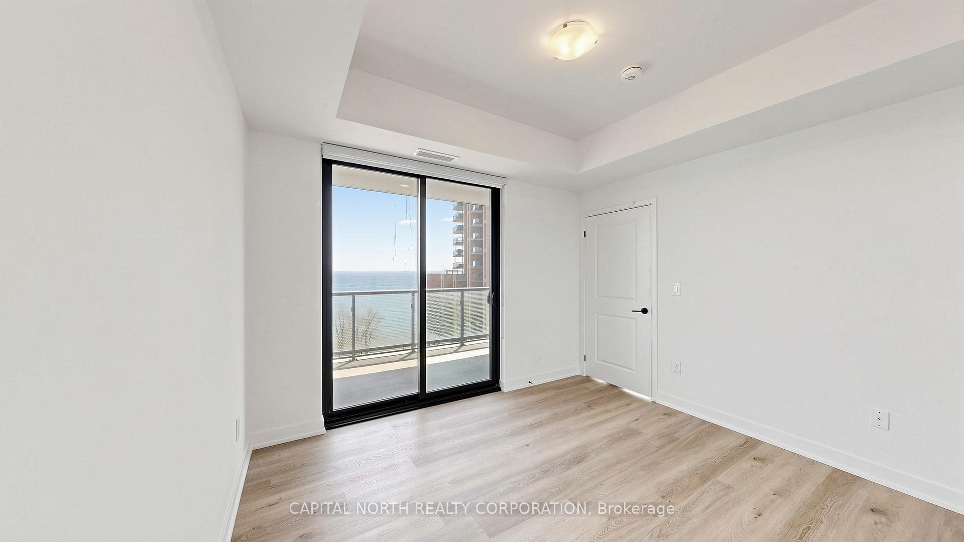 2075 Lakeshore Road Unit 708 - Condo photo 10 of 37 in Burlington, Ontario