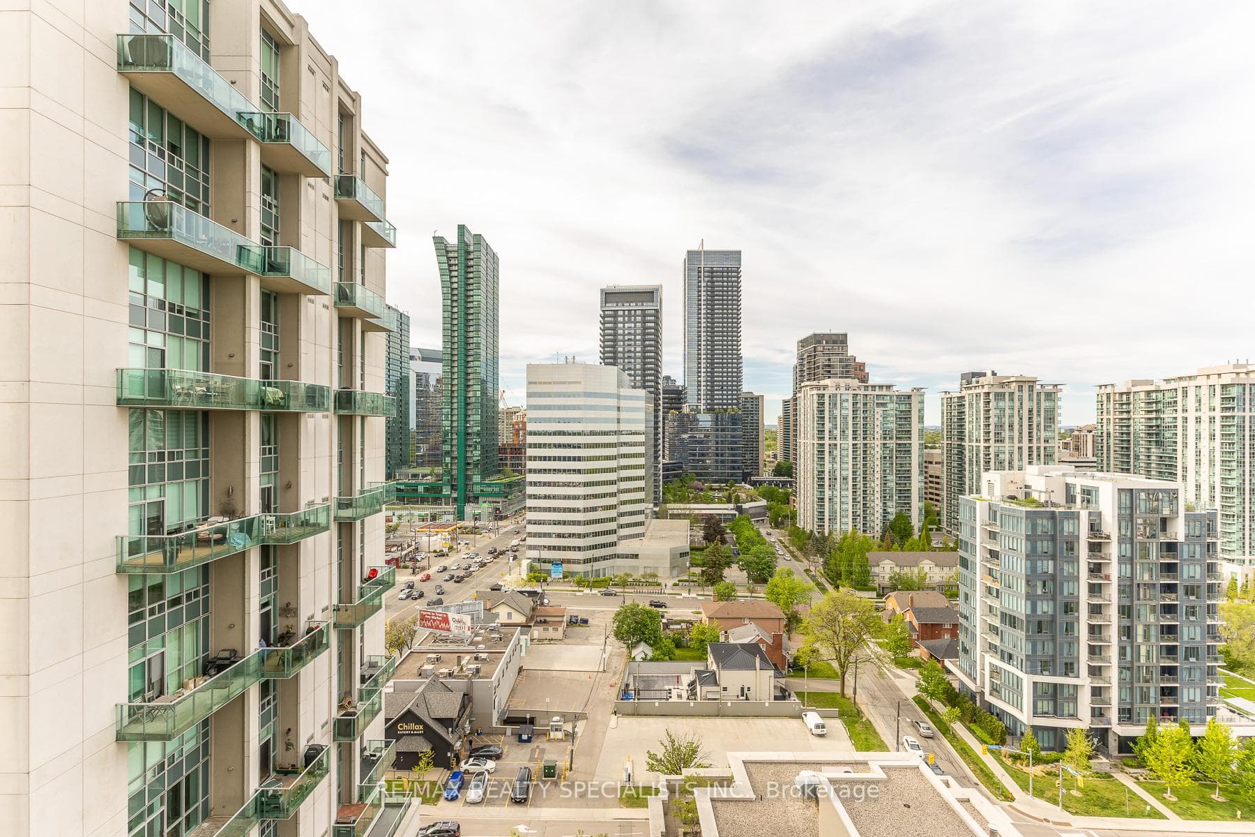 16 Harrison Garden Boulevard Unit 1801 - Condo photo 29 of 39 in Willowdale / Newtonbrook, Ontario