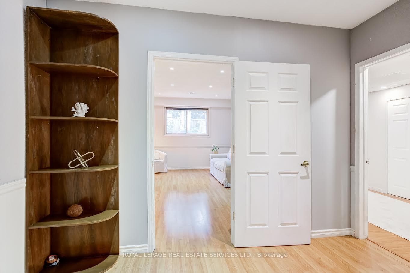 195 Cullum Court - Semi-Detached photo 31 of 43 in Burlington, Ontario