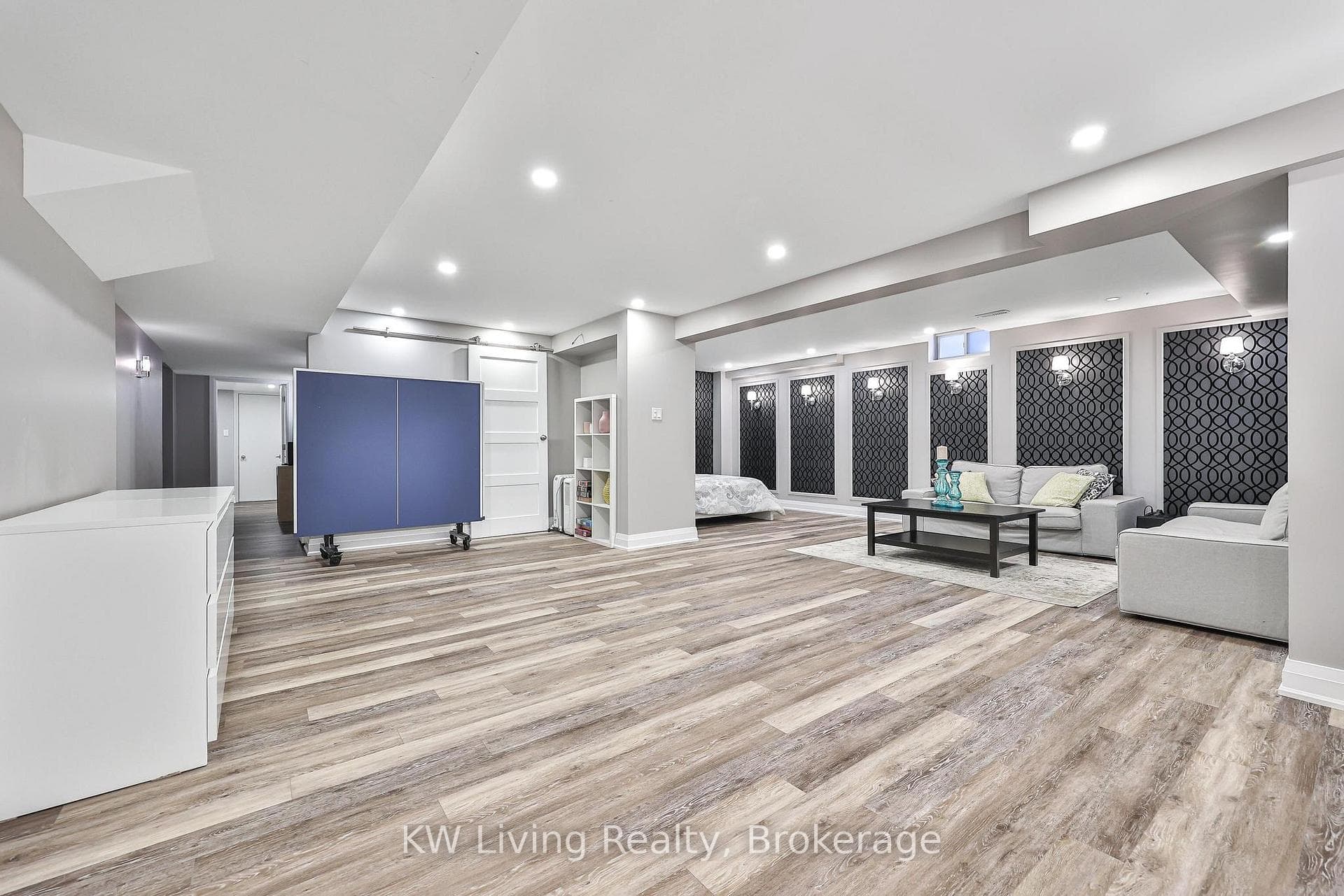 2327 Gladacres Lane - Detached photo 30 of 42 in Oakville, Ontario