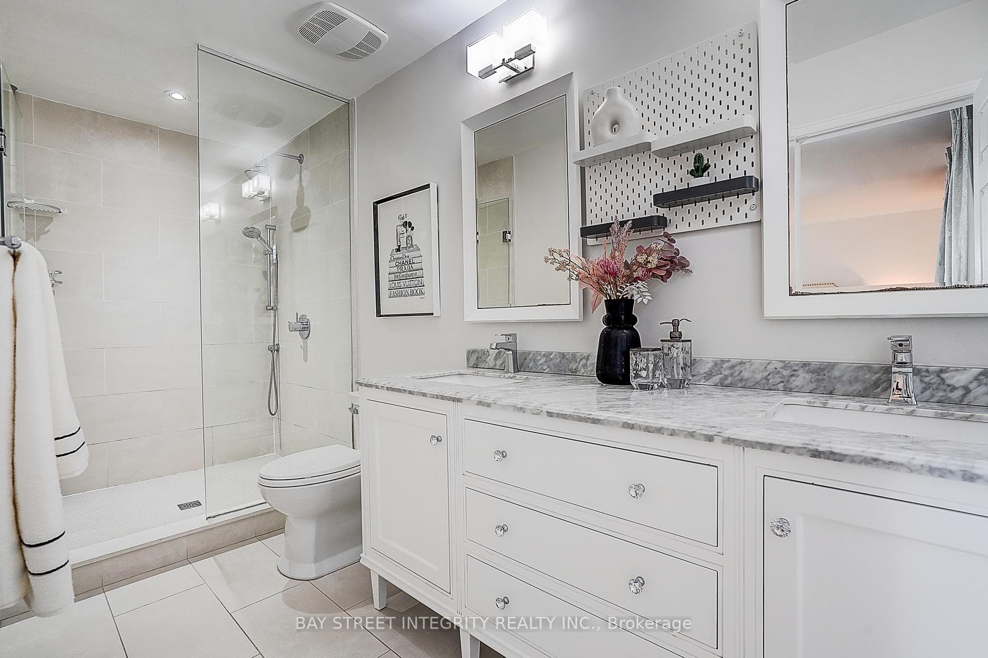 46 Caravan Drive - Detached photo 23 of 43 in Don Mills / Parkwoods / Victoria Village, Ontario