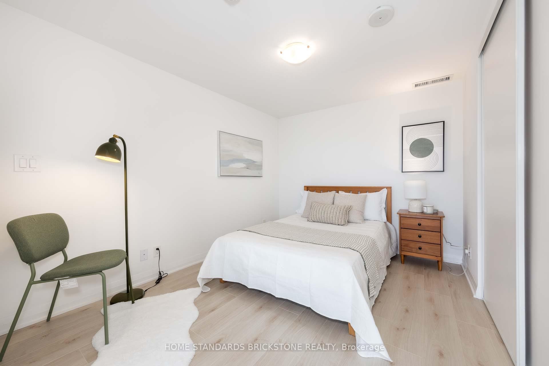 99 Foxbar Road Unit 711 - Condo photo 21 of 36 in Annex / Yorkville / Summerhill, Ontario