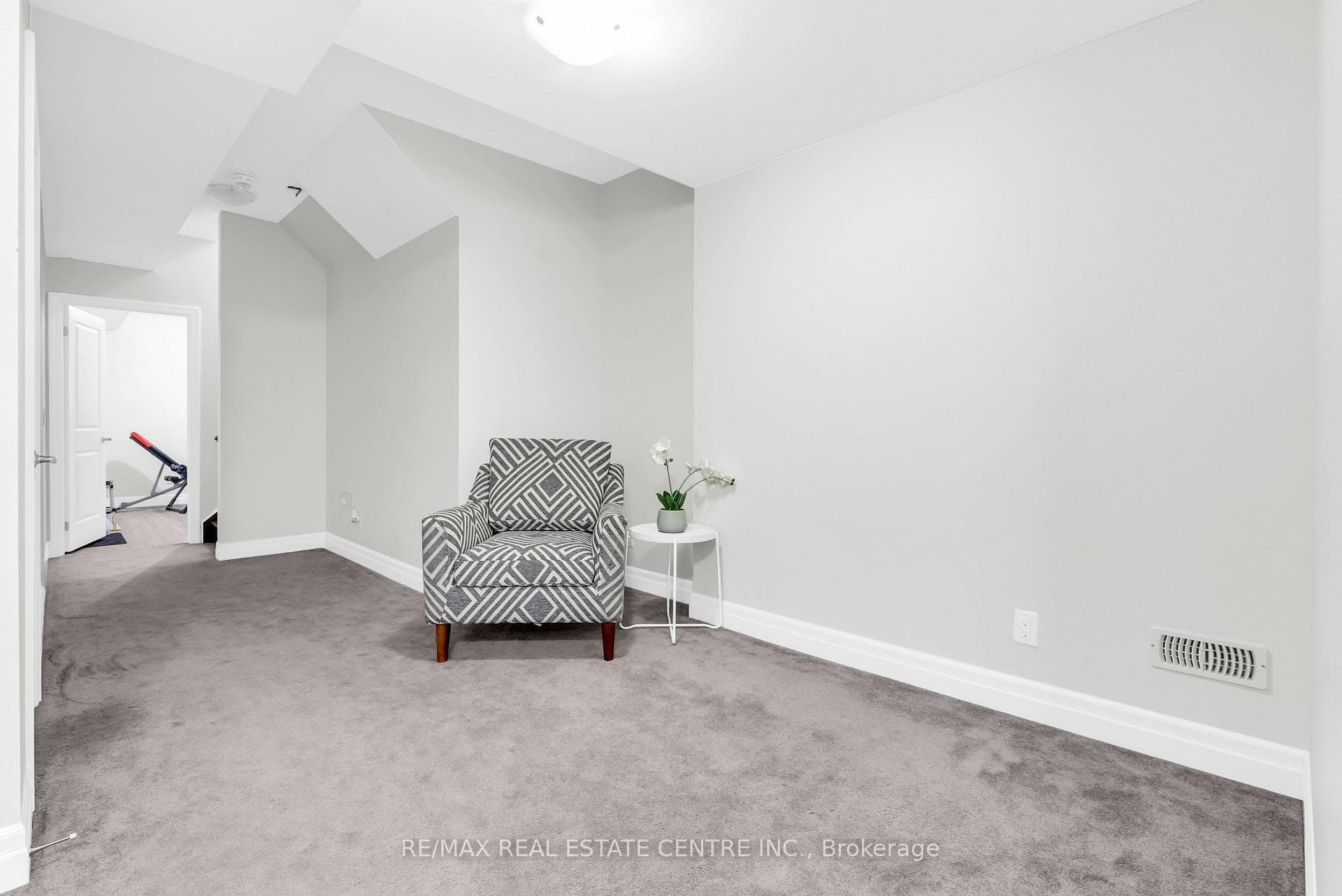 24 Rising Hill Ridge - Semi-Detached photo 36 of 47 in Brampton, Ontario