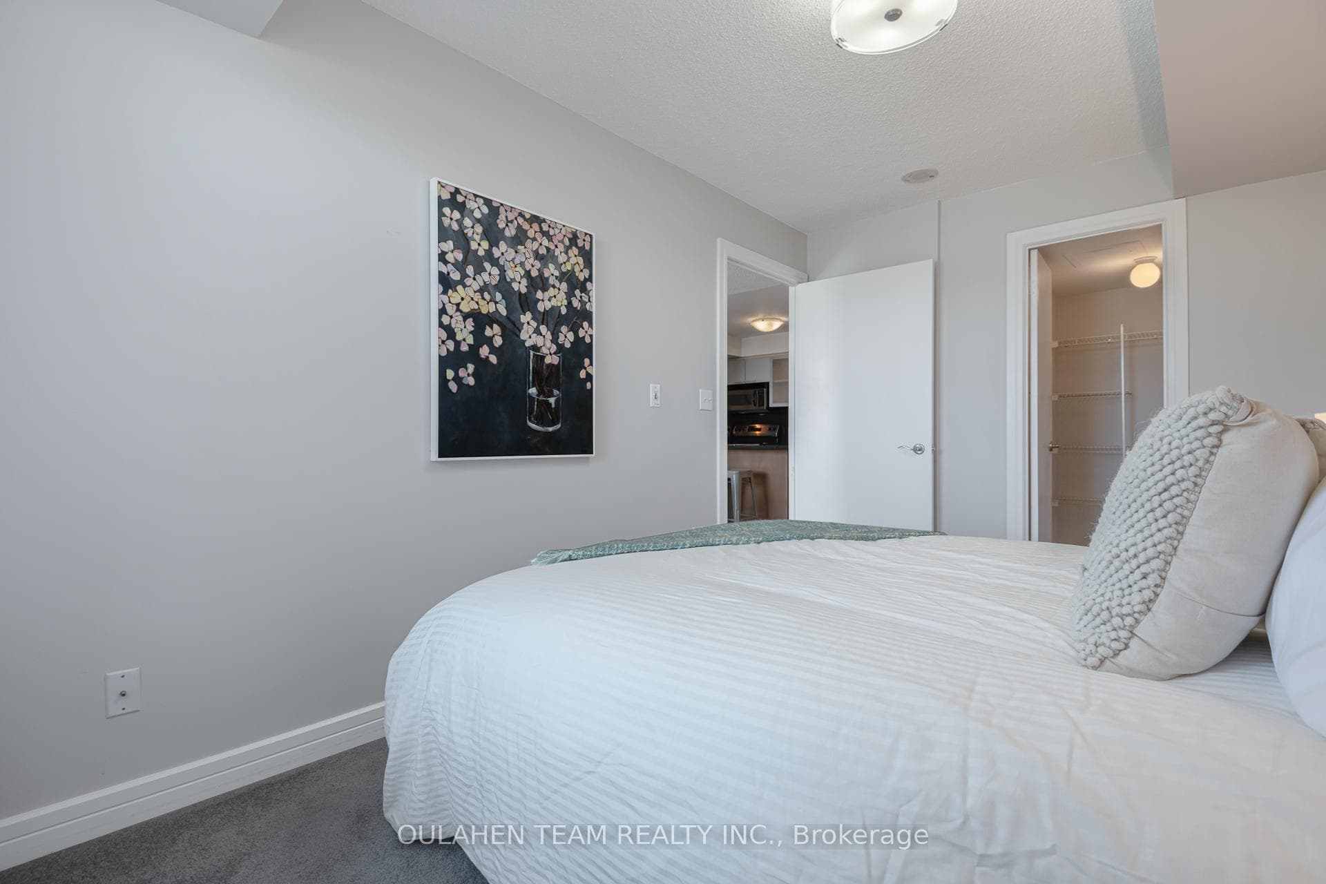 16 Harrison Garden Boulevard Unit 309 - Condo photo 11 of 35 in Willowdale / Newtonbrook, Ontario