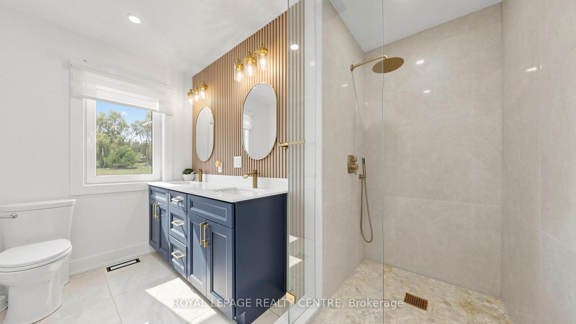 521 Old York Road - Detached photo 20 of 49 in Burlington, Ontario