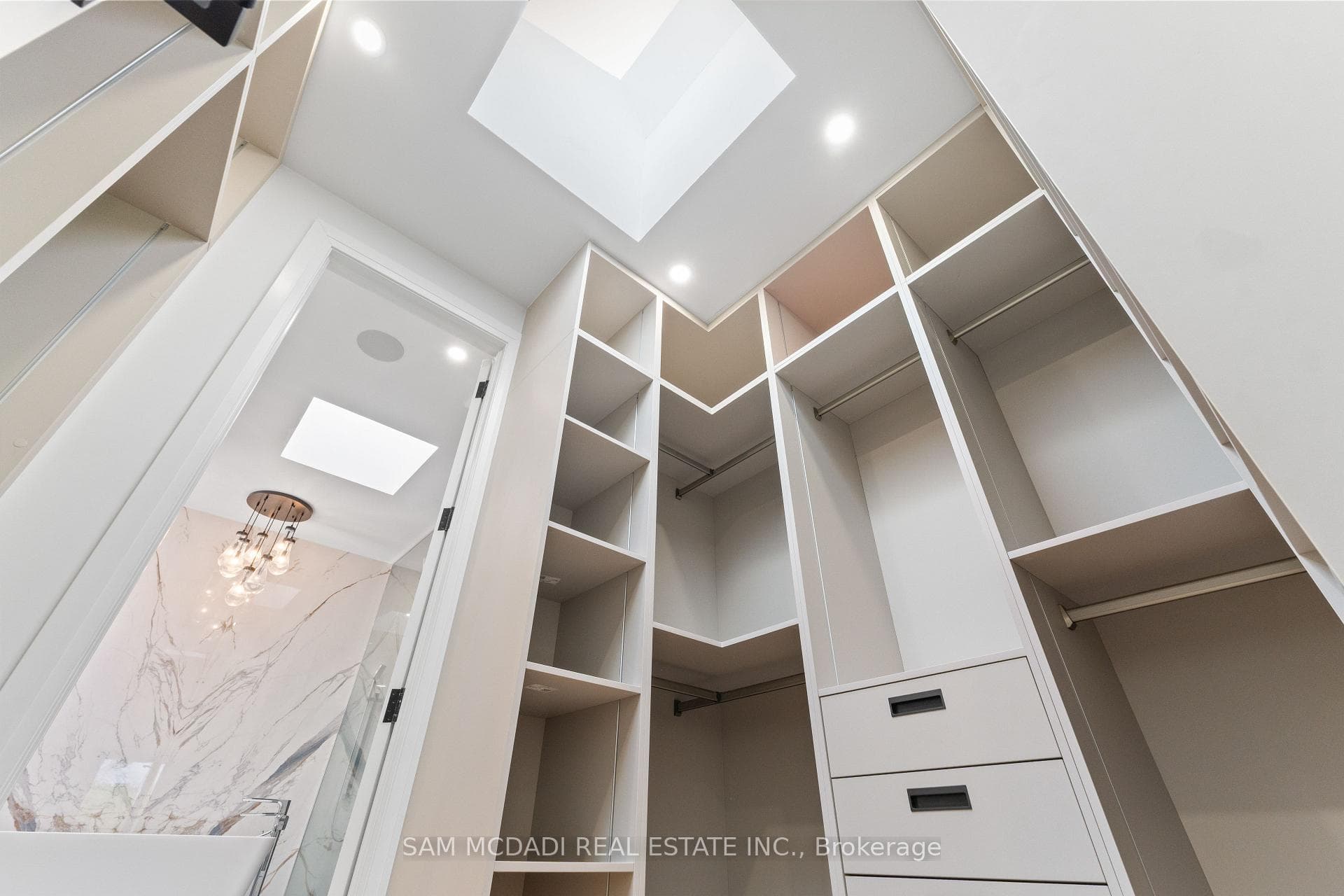 9 Earl Street - Detached photo 20 of 47 in Mississauga, Ontario