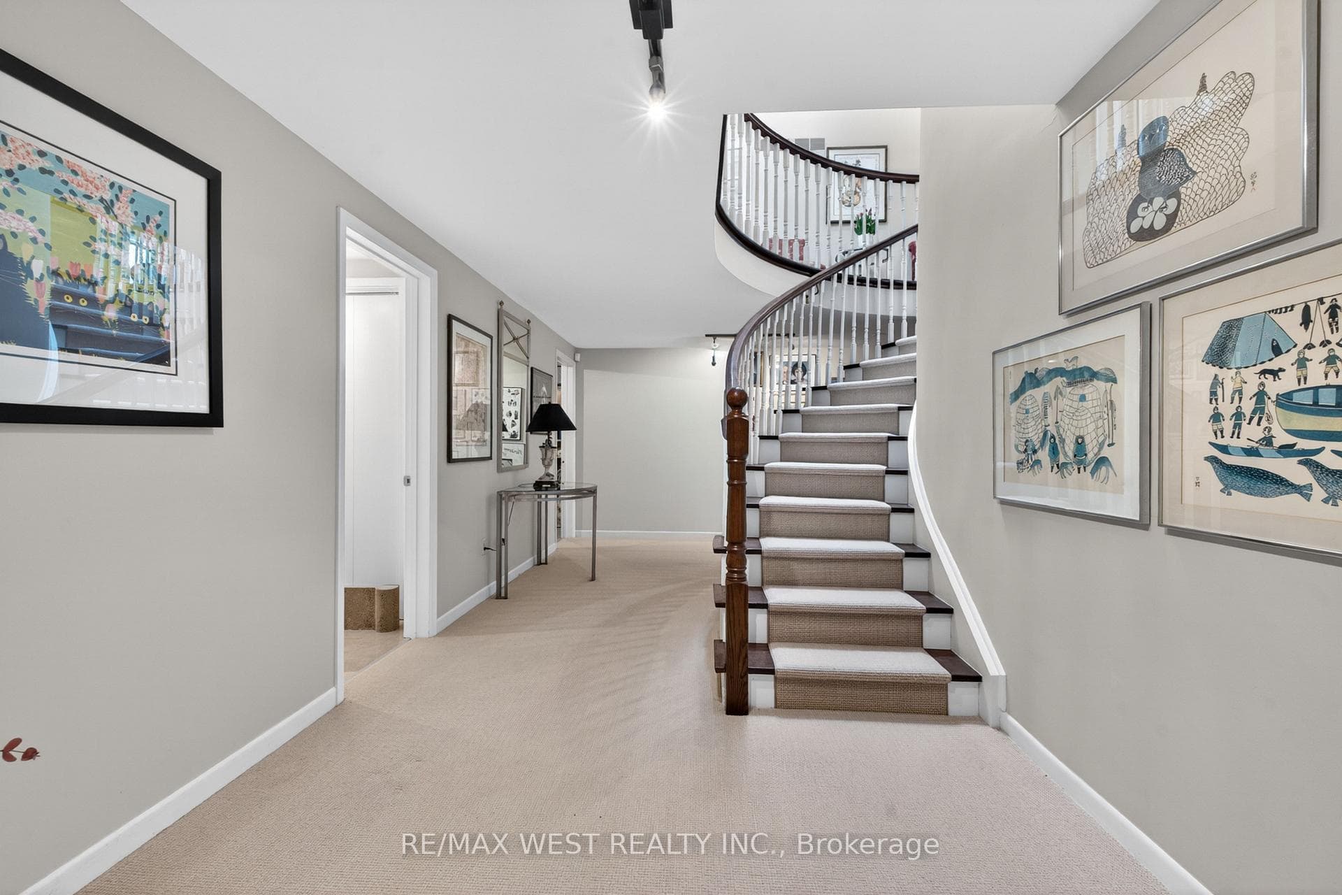 16 Caravan Drive - Detached photo 35 of 49 in Don Mills / Parkwoods / Victoria Village, Ontario