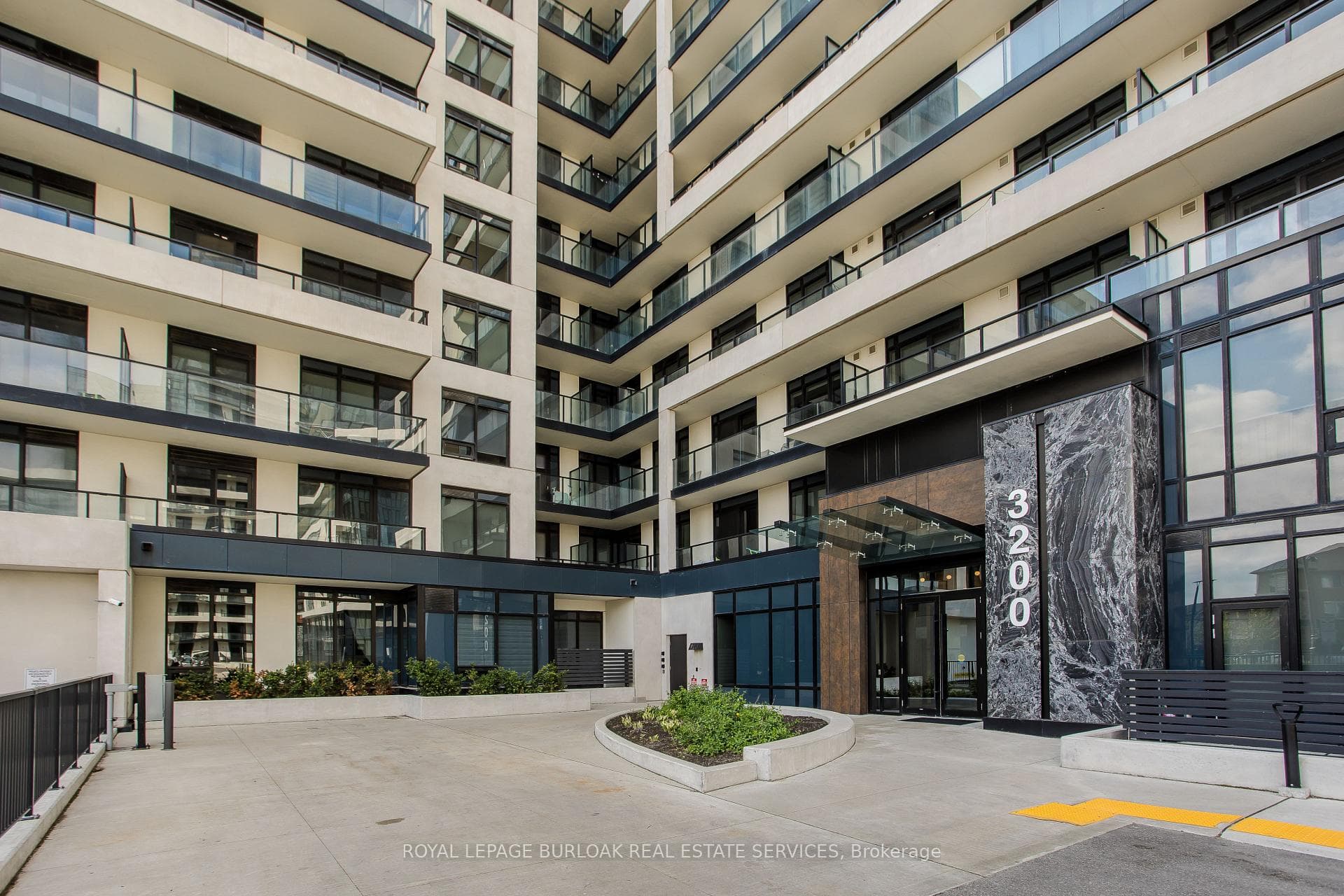 3200 William Coltson Avenue Unit 406 - Condo photo 23 of 27 in Oakville, Ontario