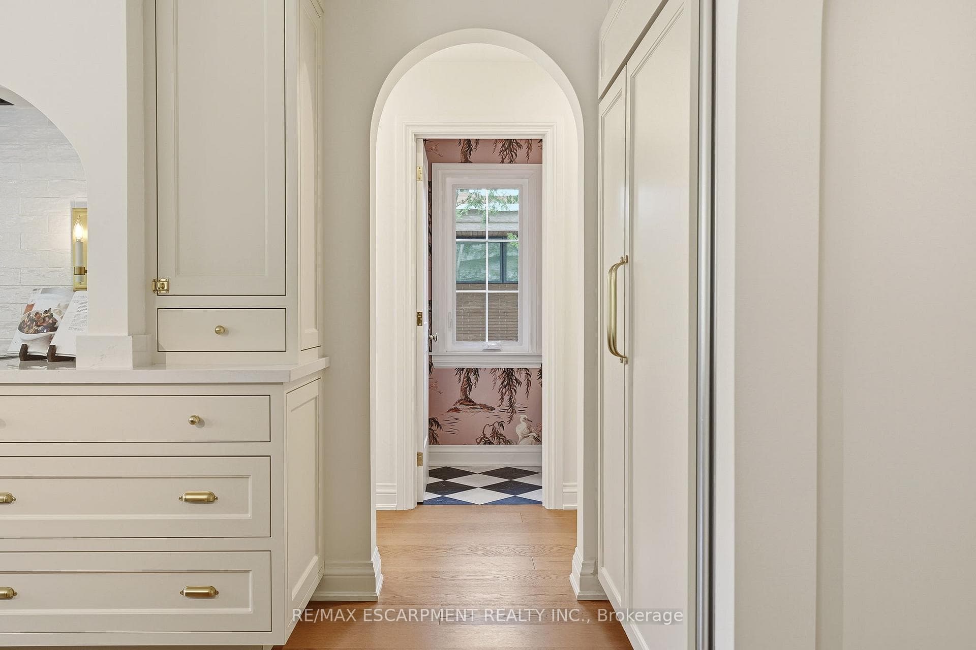 3081 Balmoral Avenue - Detached photo 15 of 50 in Burlington, Ontario