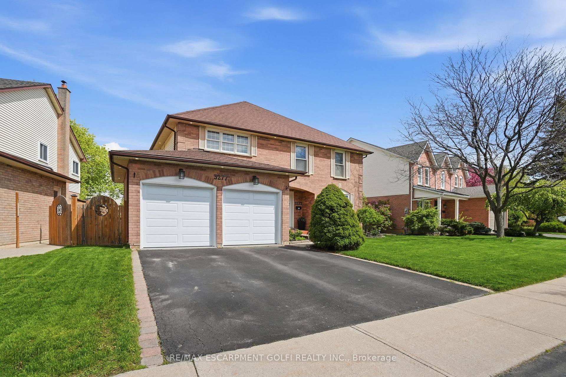 3277 Folkway Drive - Detached photo 3 of 41 in Burlington, Ontario