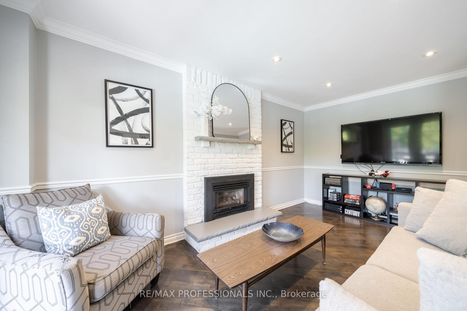 4021 Sasha Court - Detached photo 14 of 44 in Mississauga, Ontario