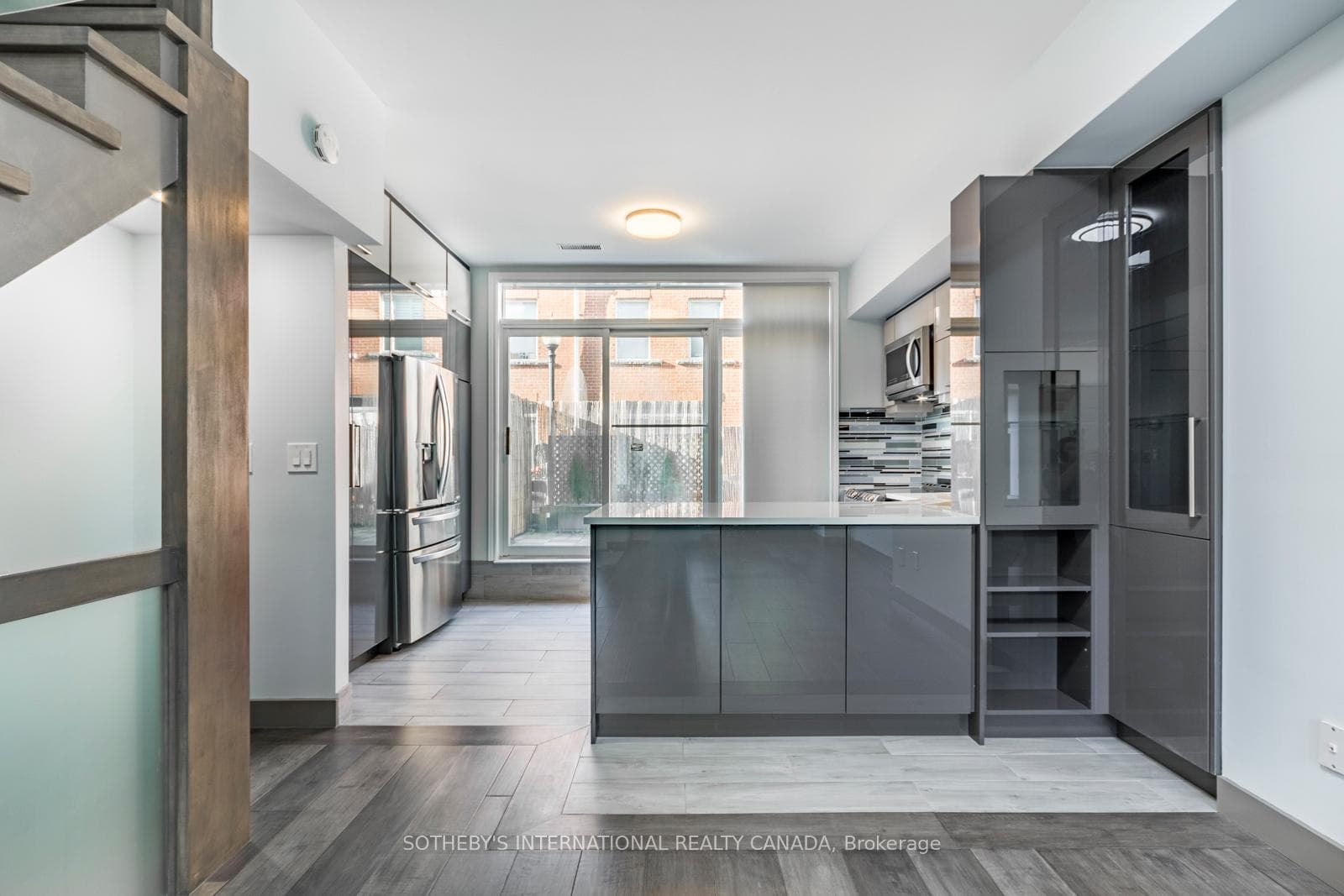 30 Michael Power Place - Condo photo 13 of 49 in Etobicoke (Islington / Rexdale), Ontario