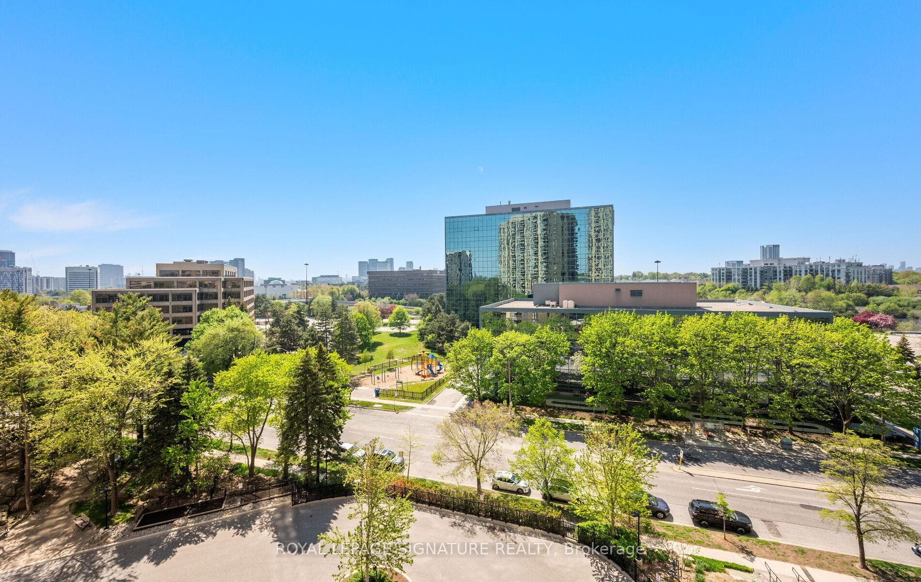 3 Concorde Place Unit 805 - Condo photo 29 of 36 in Don Mills / Parkwoods / Victoria Village, Ontario
