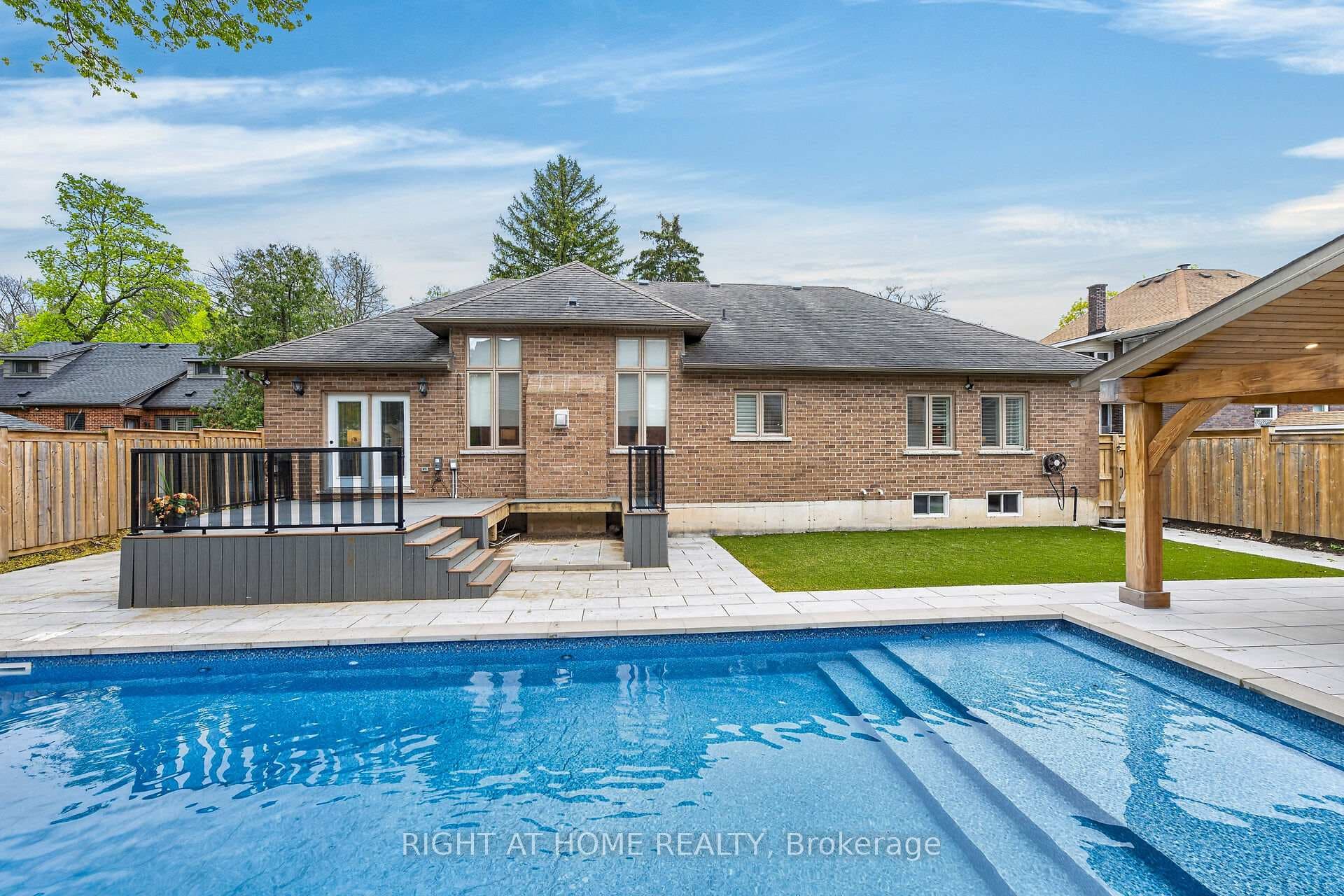 775 King Road - Detached photo 41 of 50 in Burlington, Ontario