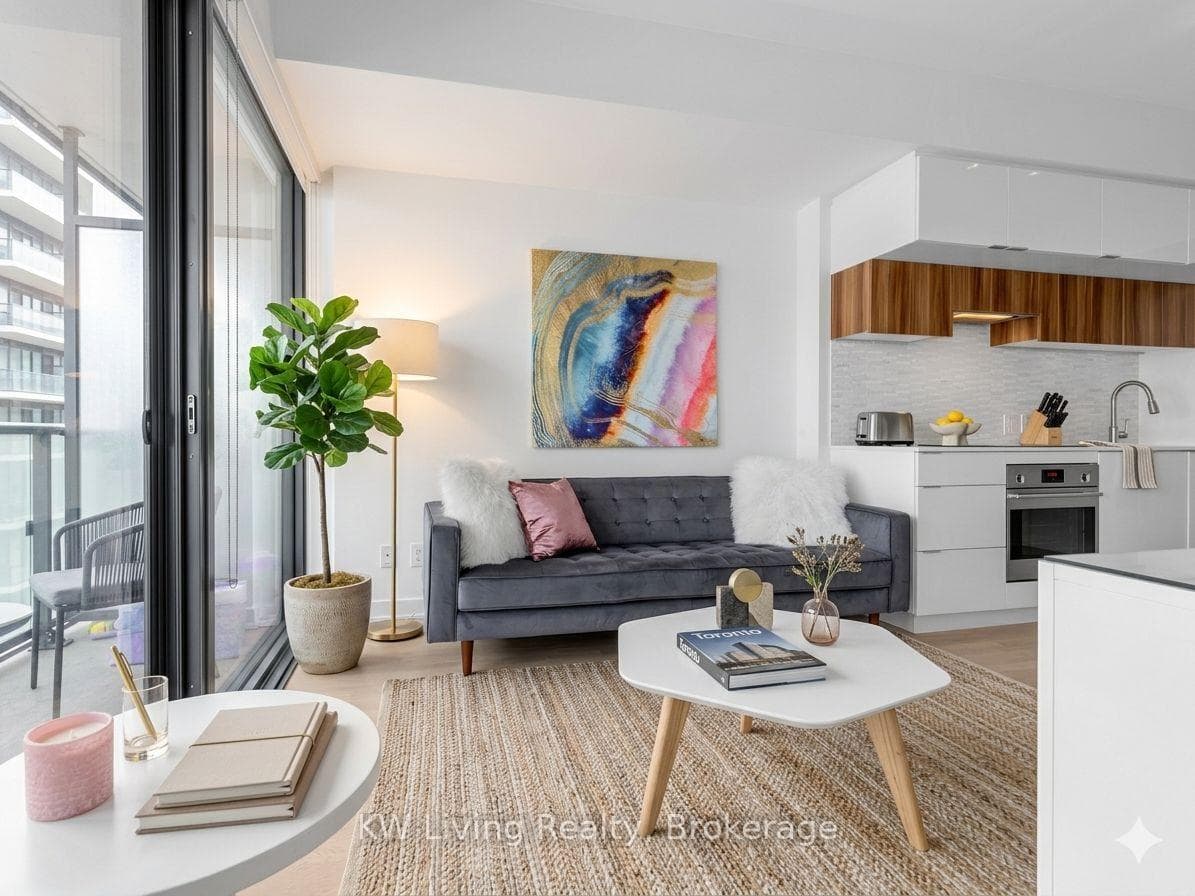 185 Roehampton Avenue Unit 2312 - Condo photo 3 of 17 in Leaside / Davisville, Ontario