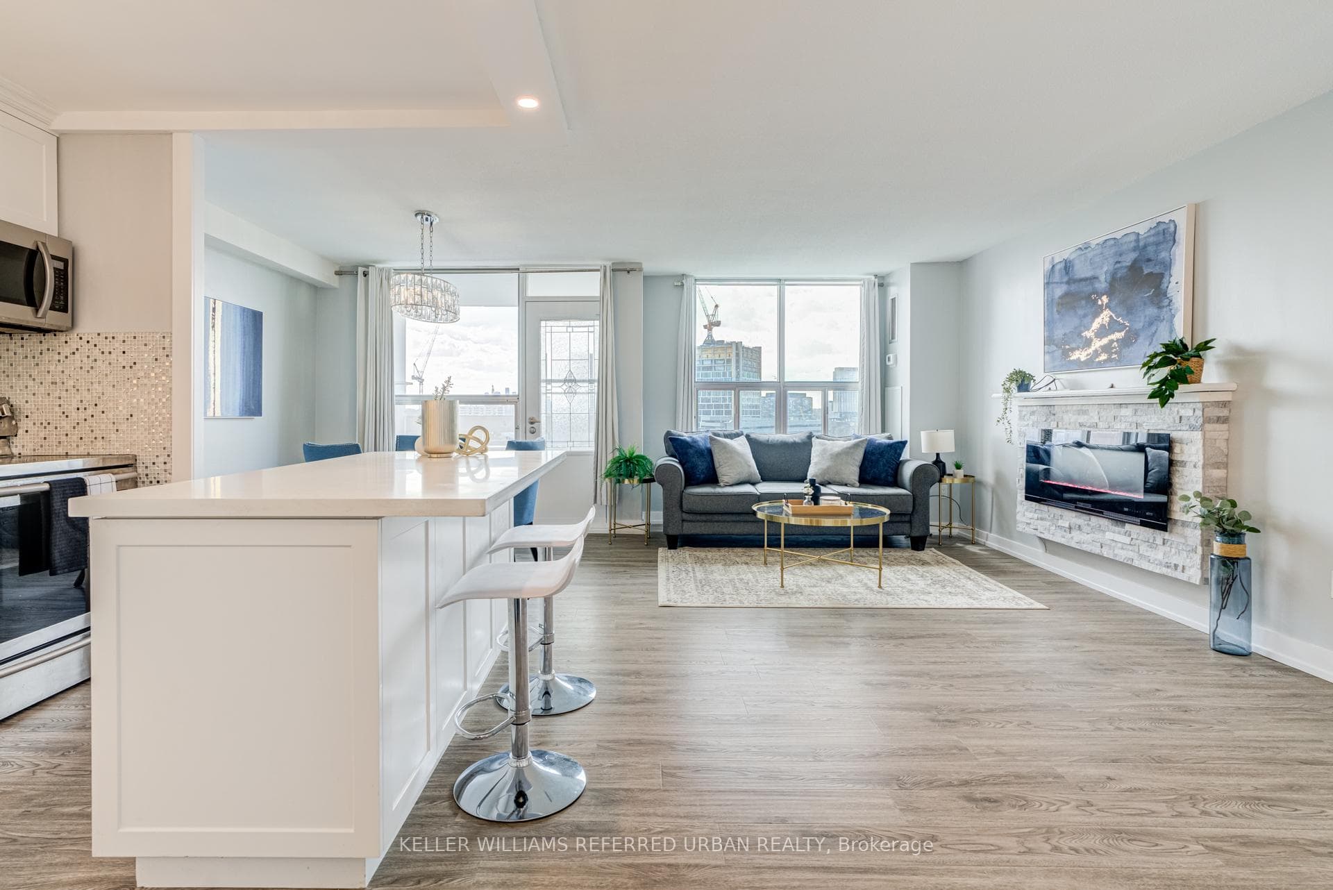 10 Edgecliff Golfway Unit 1417 - Condo photo 10 of 35 in Flemingdon Park / Don Mills, Ontario