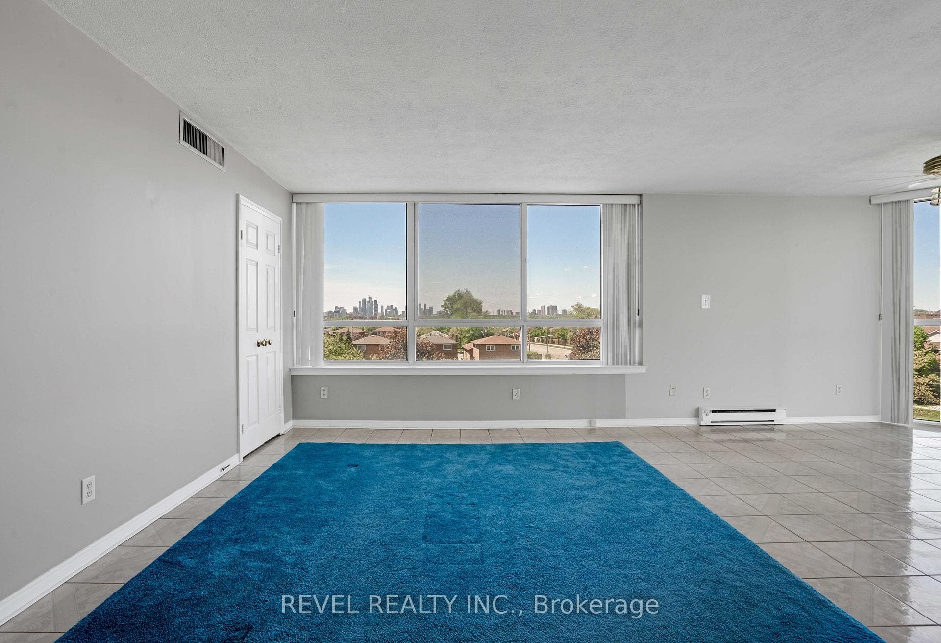 1360 Rathburn Road Unit 403 - Condo photo 6 of 31 in Mississauga, Ontario