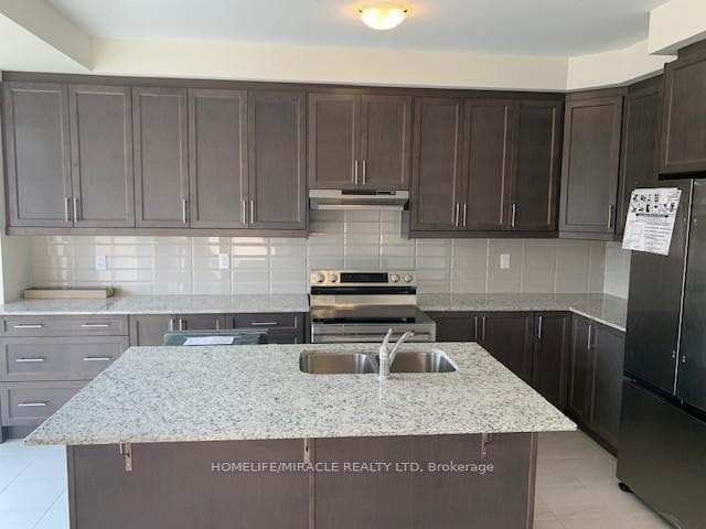 72 Coolhurst Avenue - Townhouse photo 9 of 24 in Brampton, Ontario